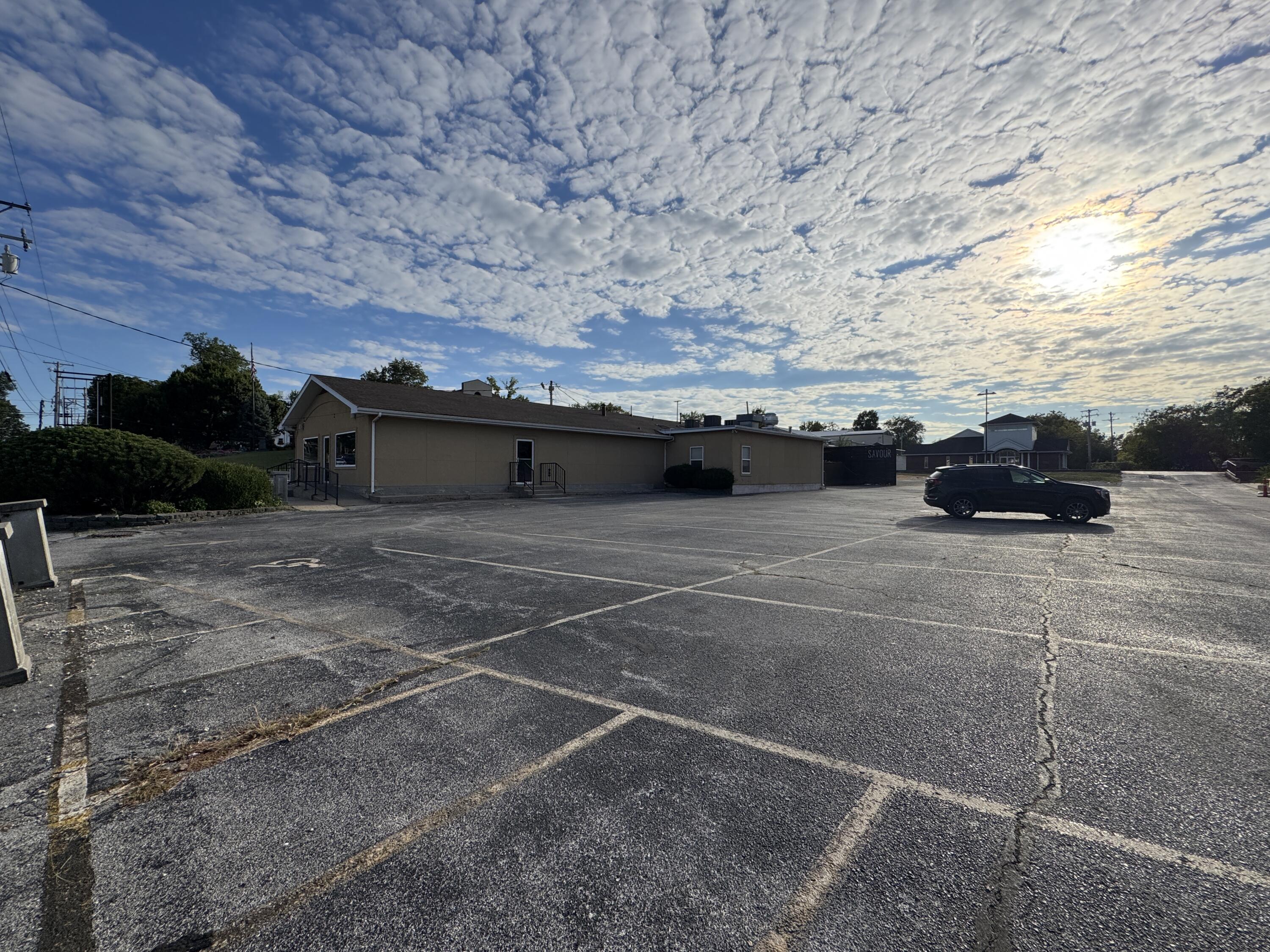 329 South Main Avenue Property Photo 4