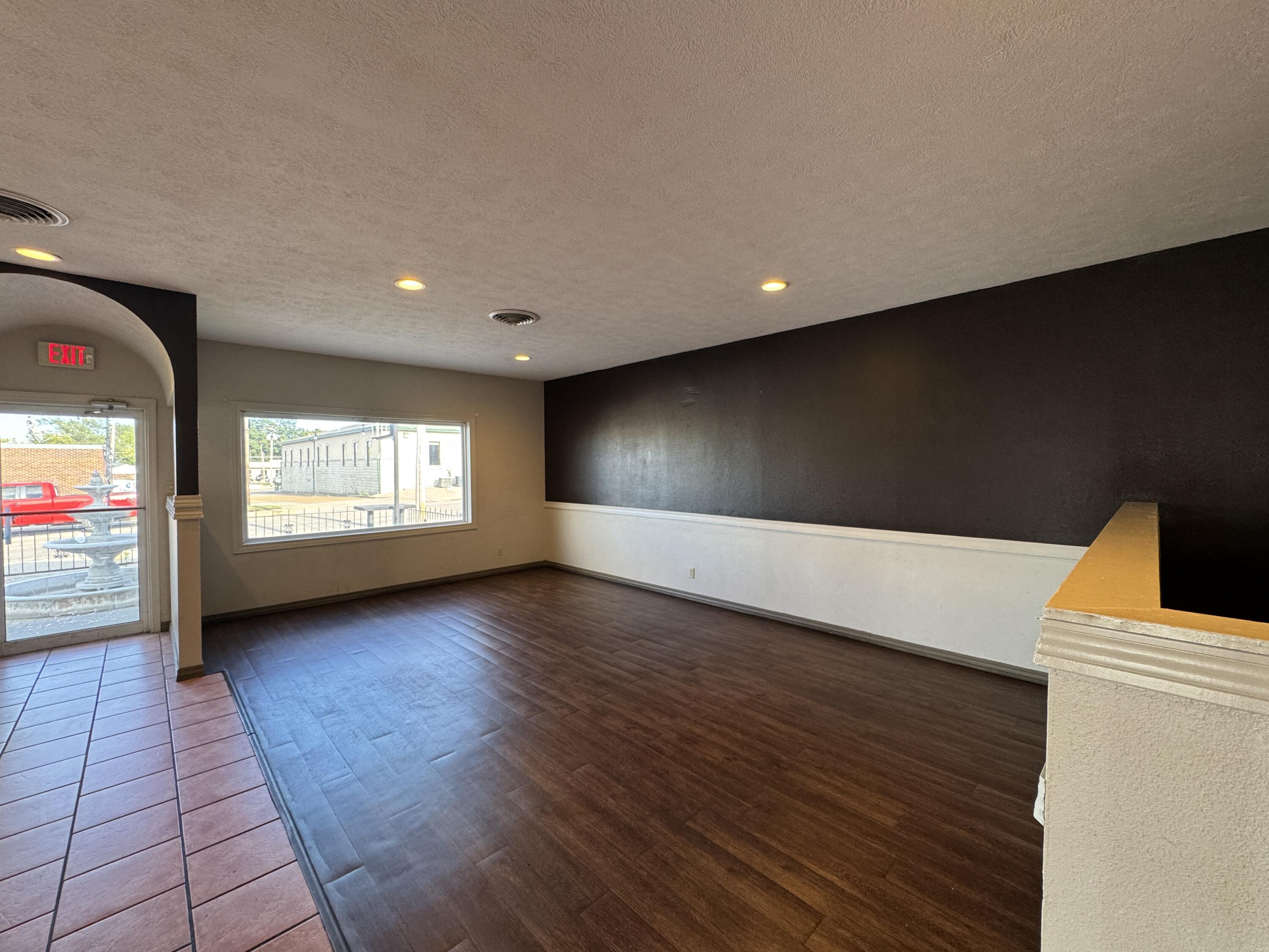 329 South Main Avenue Property Photo 11
