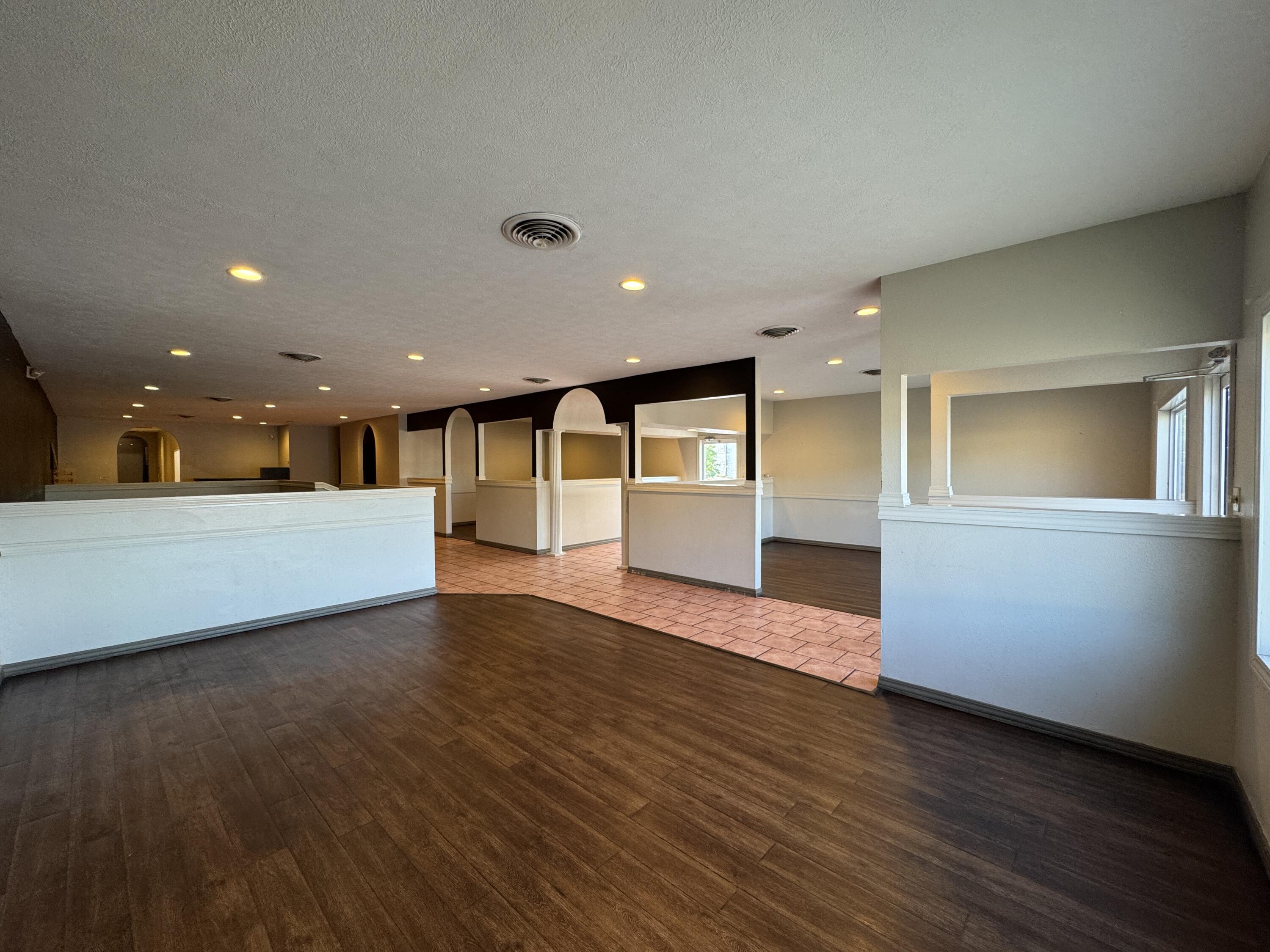 329 South Main Avenue Property Photo 14