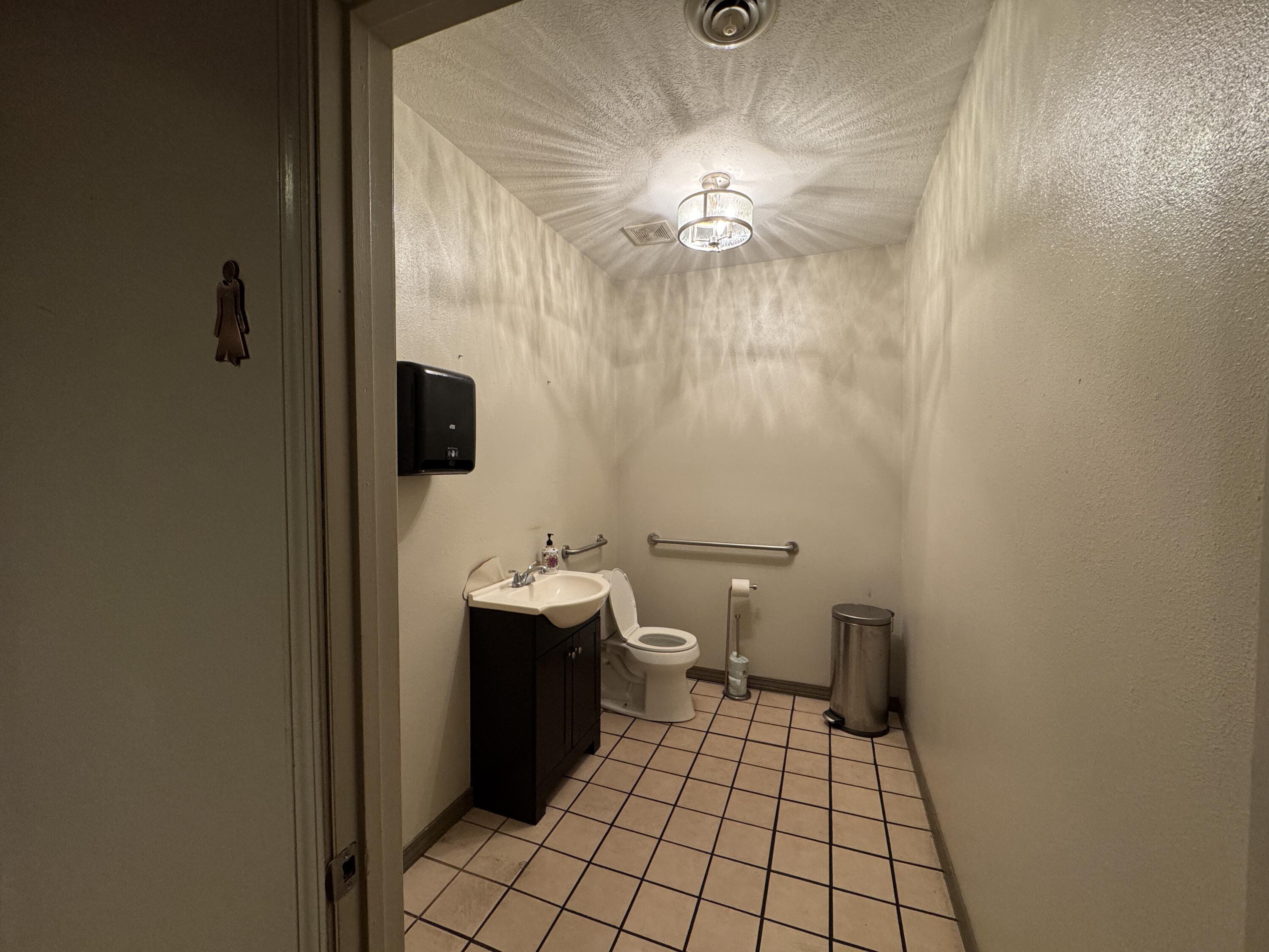329 South Main Avenue Property Photo 27