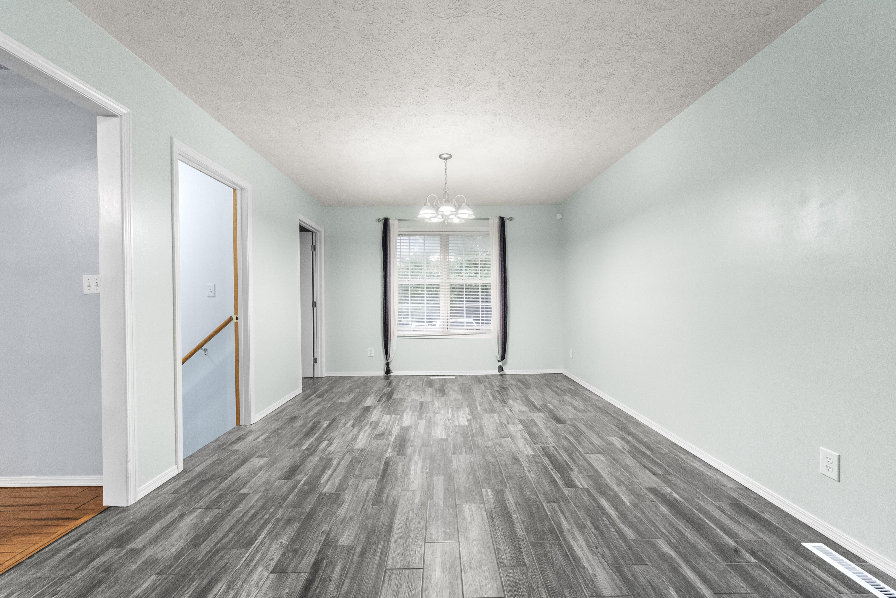 1740 North Pine Street Property Photo 10