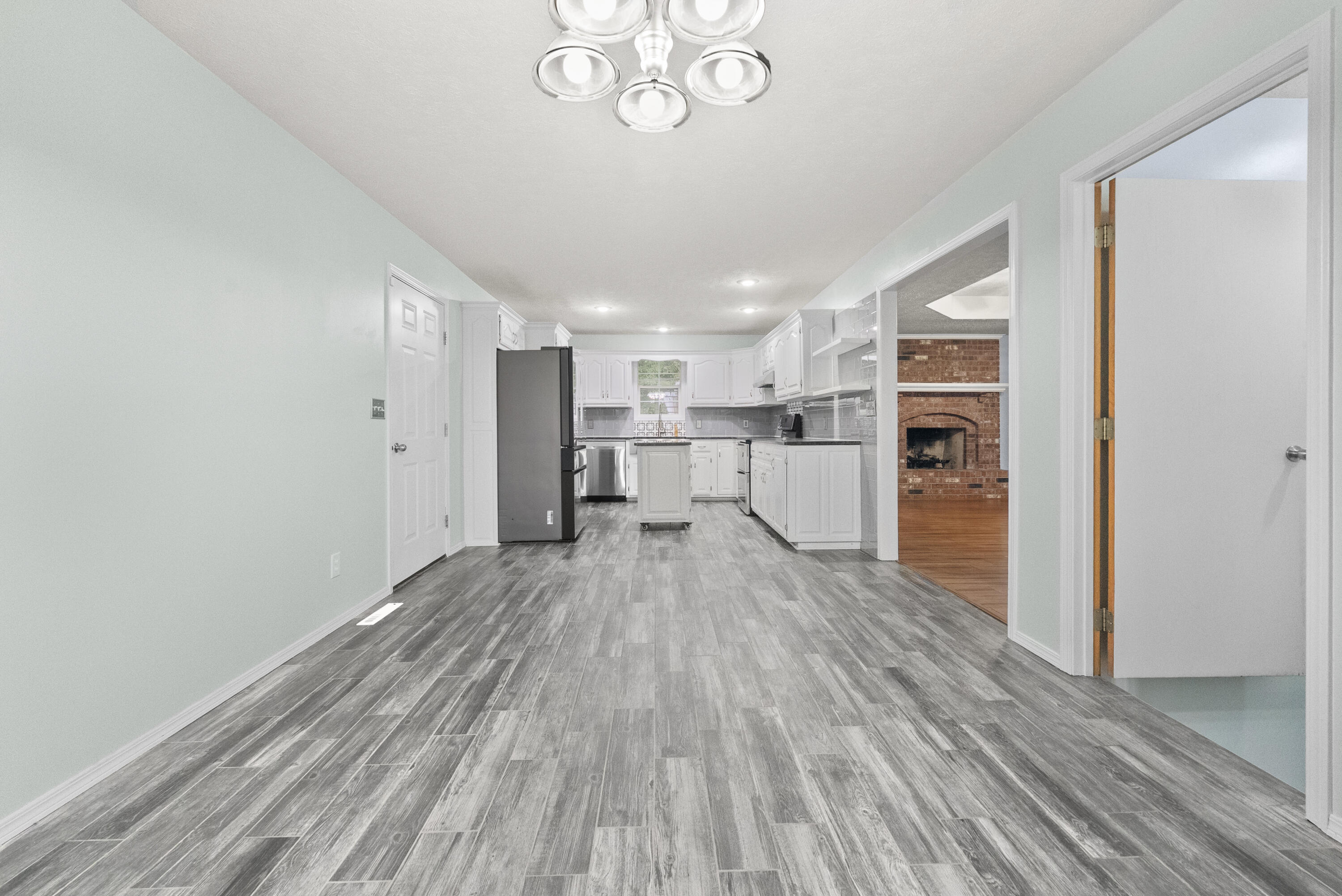 1740 North Pine Street Property Photo 12