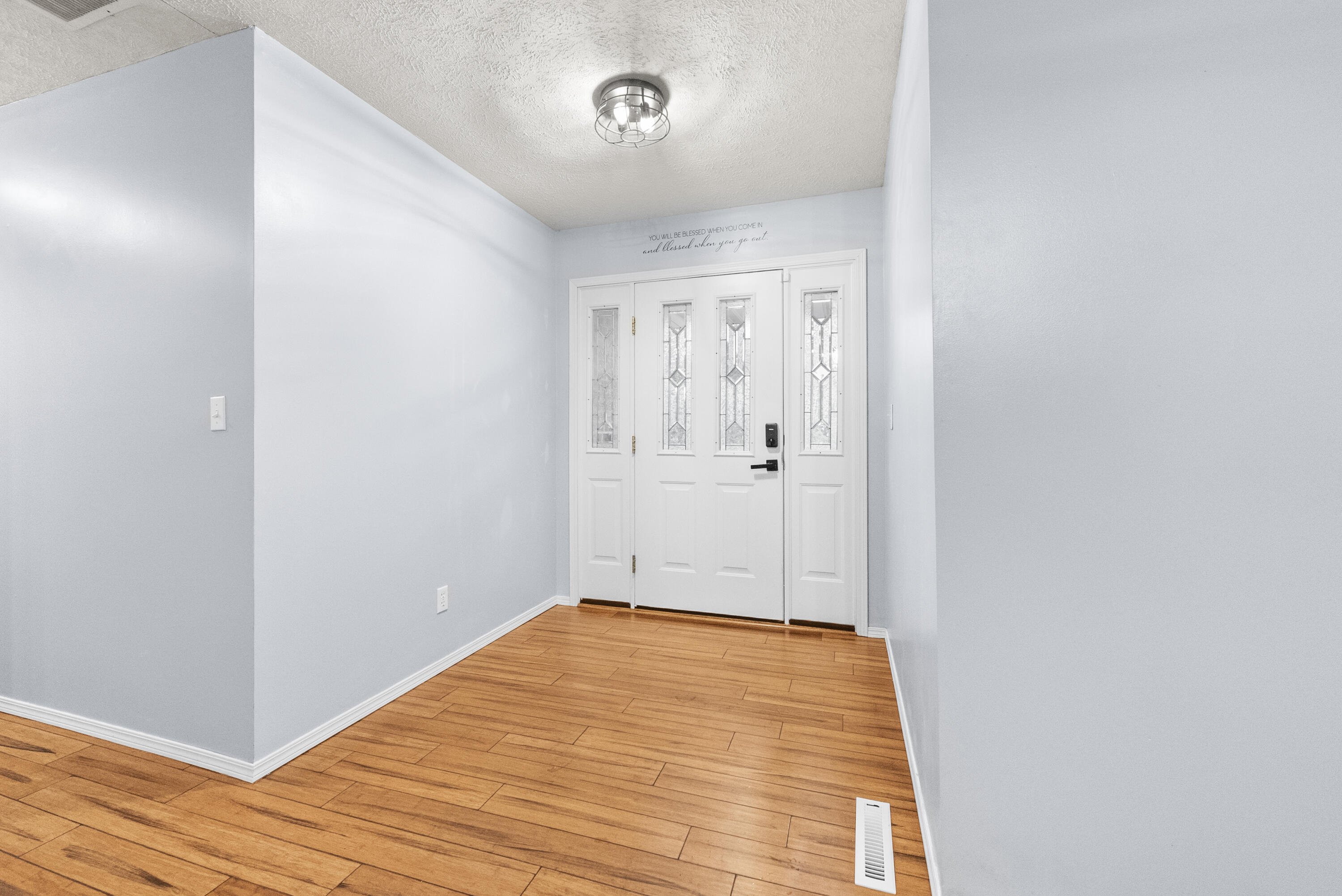 1740 North Pine Street Property Photo 15