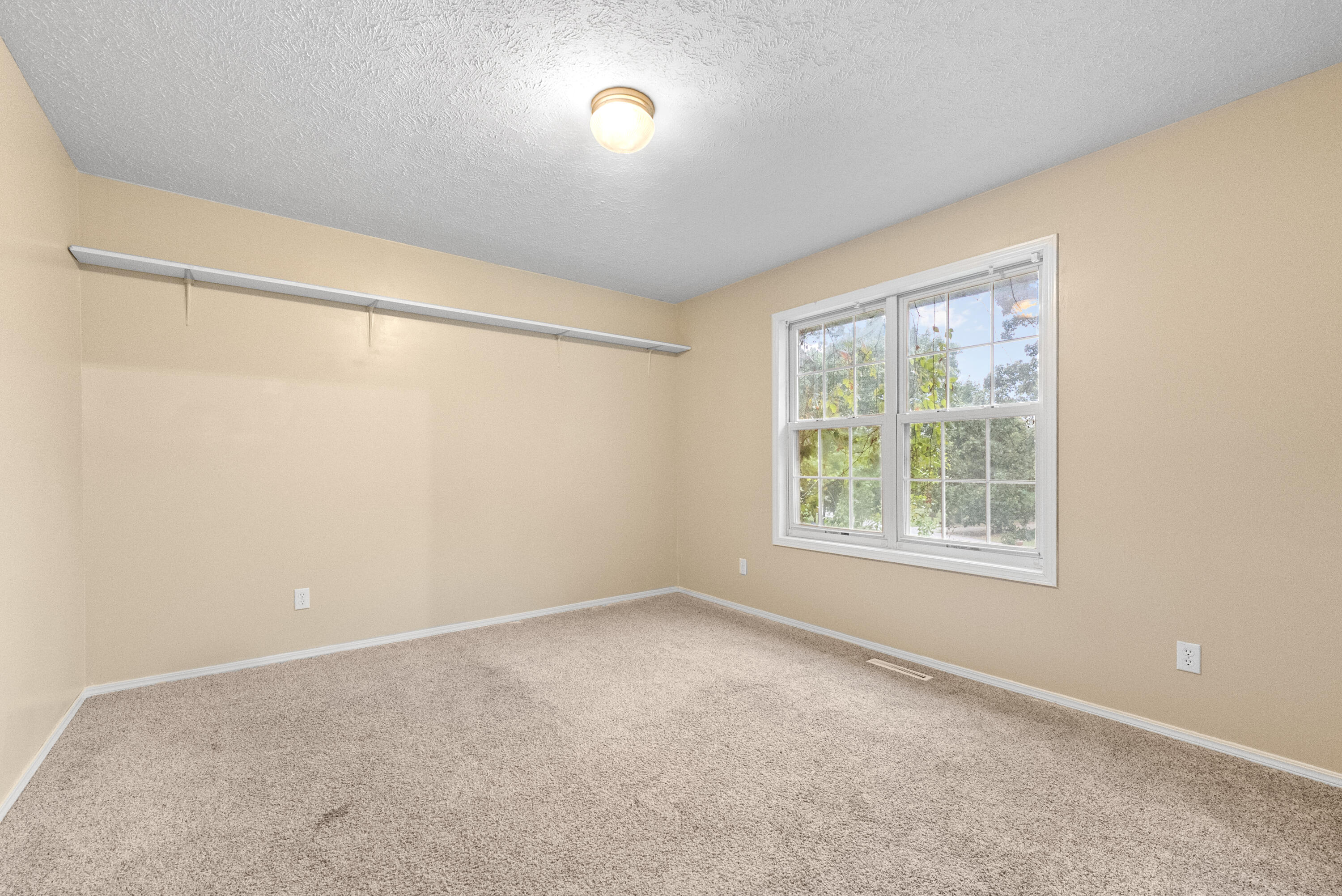 1740 North Pine Street Property Photo 25