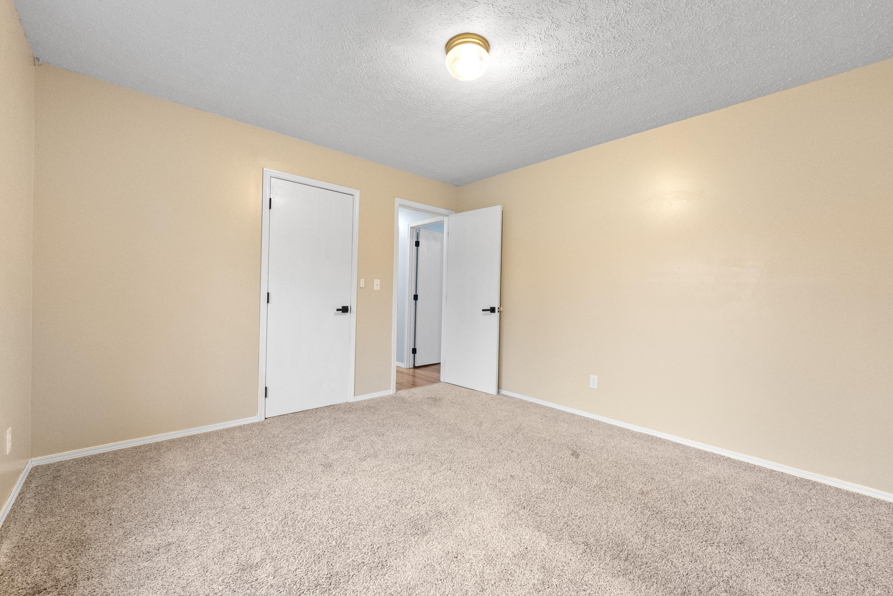 1740 North Pine Street Property Photo 26