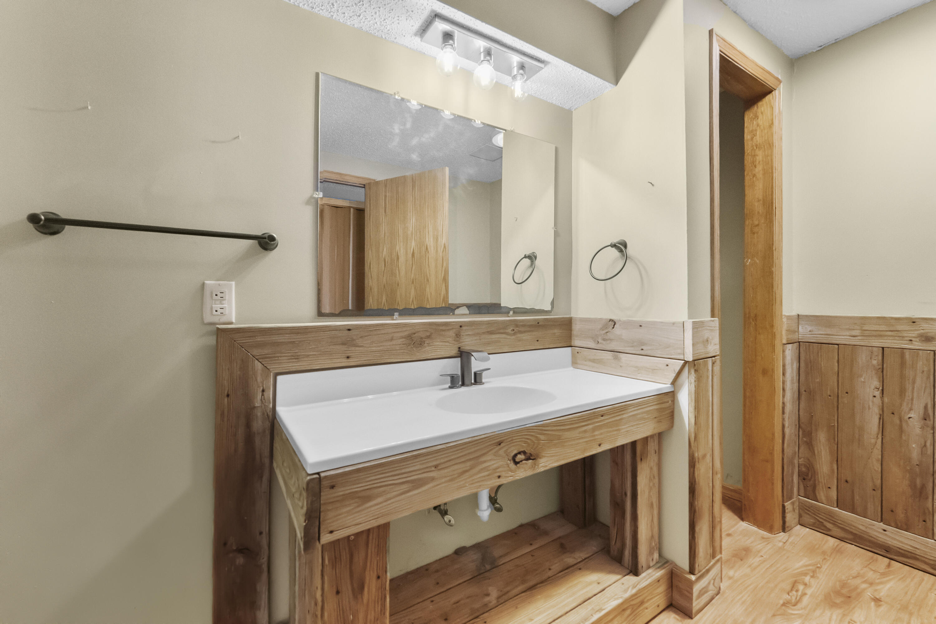 1740 North Pine Street Property Photo 46