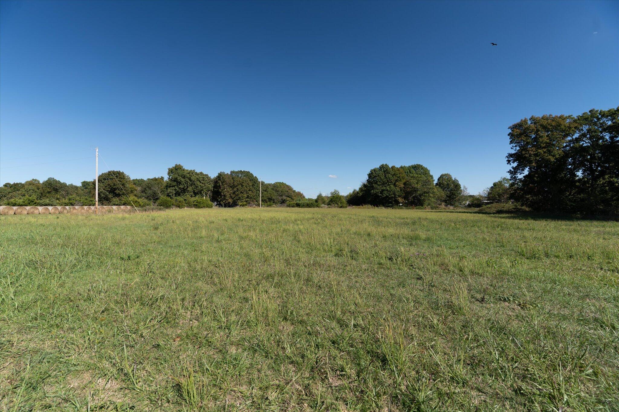 000 South 420th Road Property Photo 2