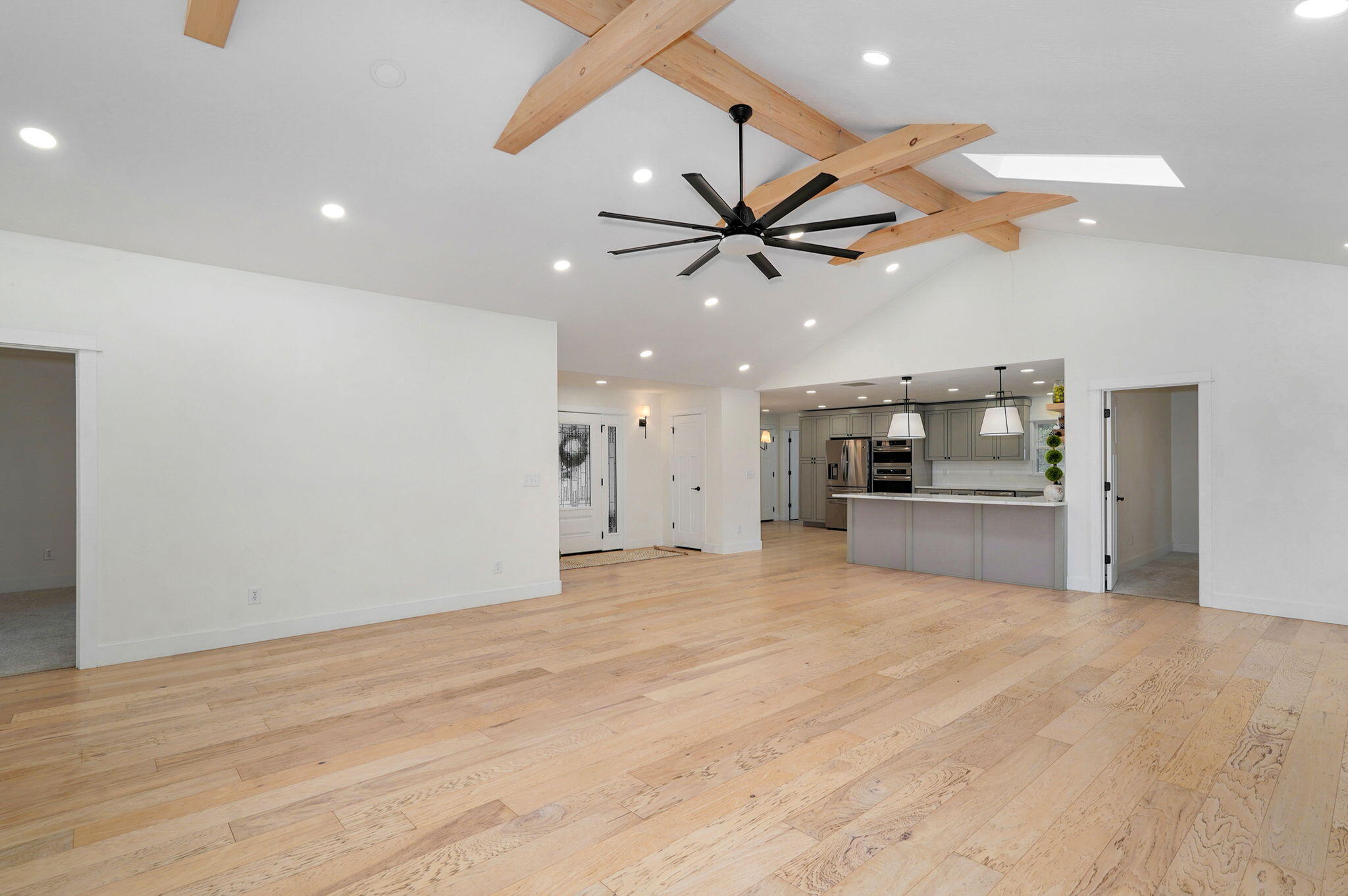 851 West Meadowview Drive Property Photo 12