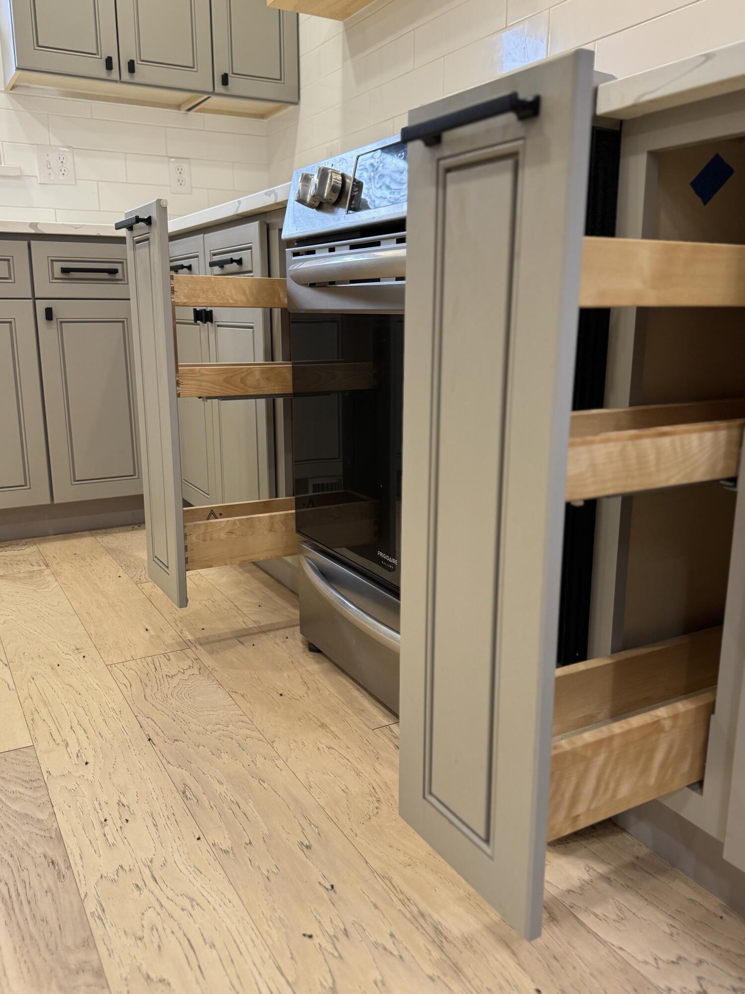 851 West Meadowview Drive Property Photo 24