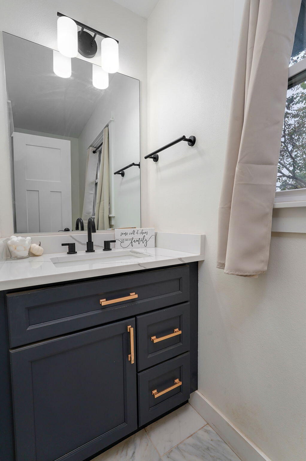 851 West Meadowview Drive Property Photo 41