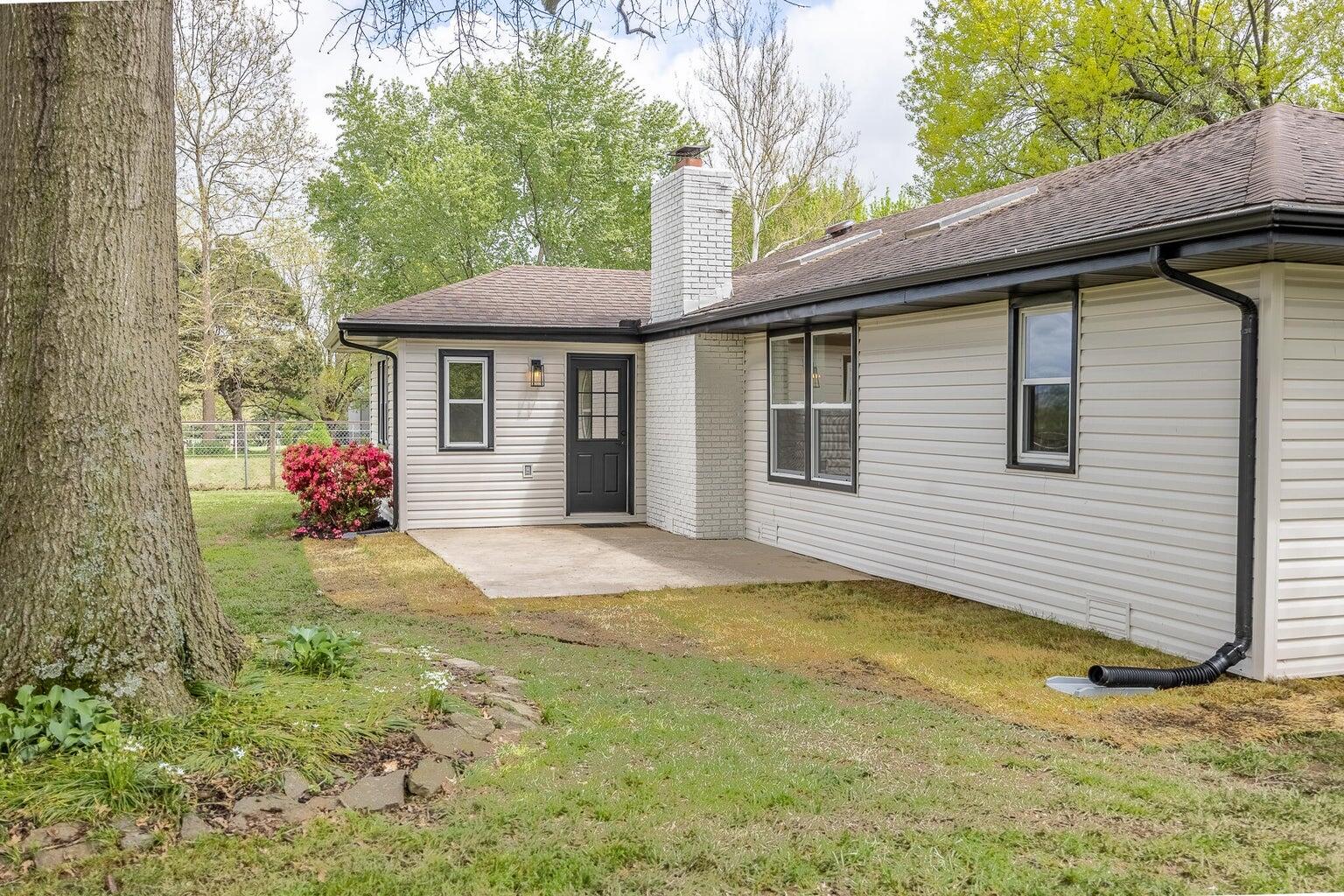 851 West Meadowview Drive Property Photo 43