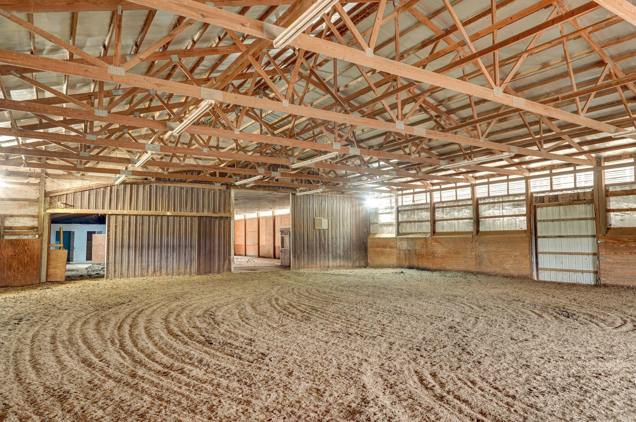 851 West Meadowview Drive Property Photo 48