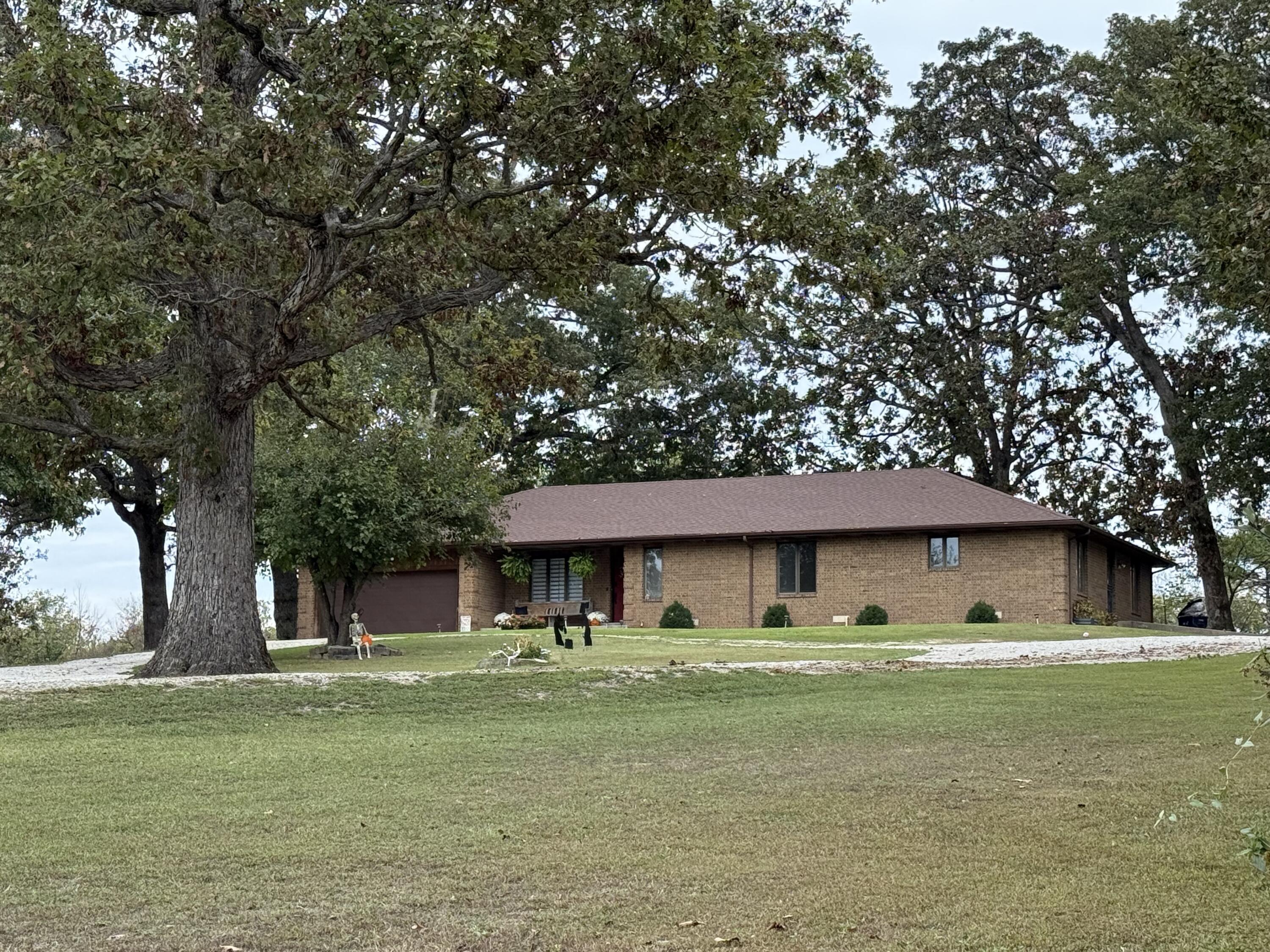 812 Highway 5 Property Photo 1