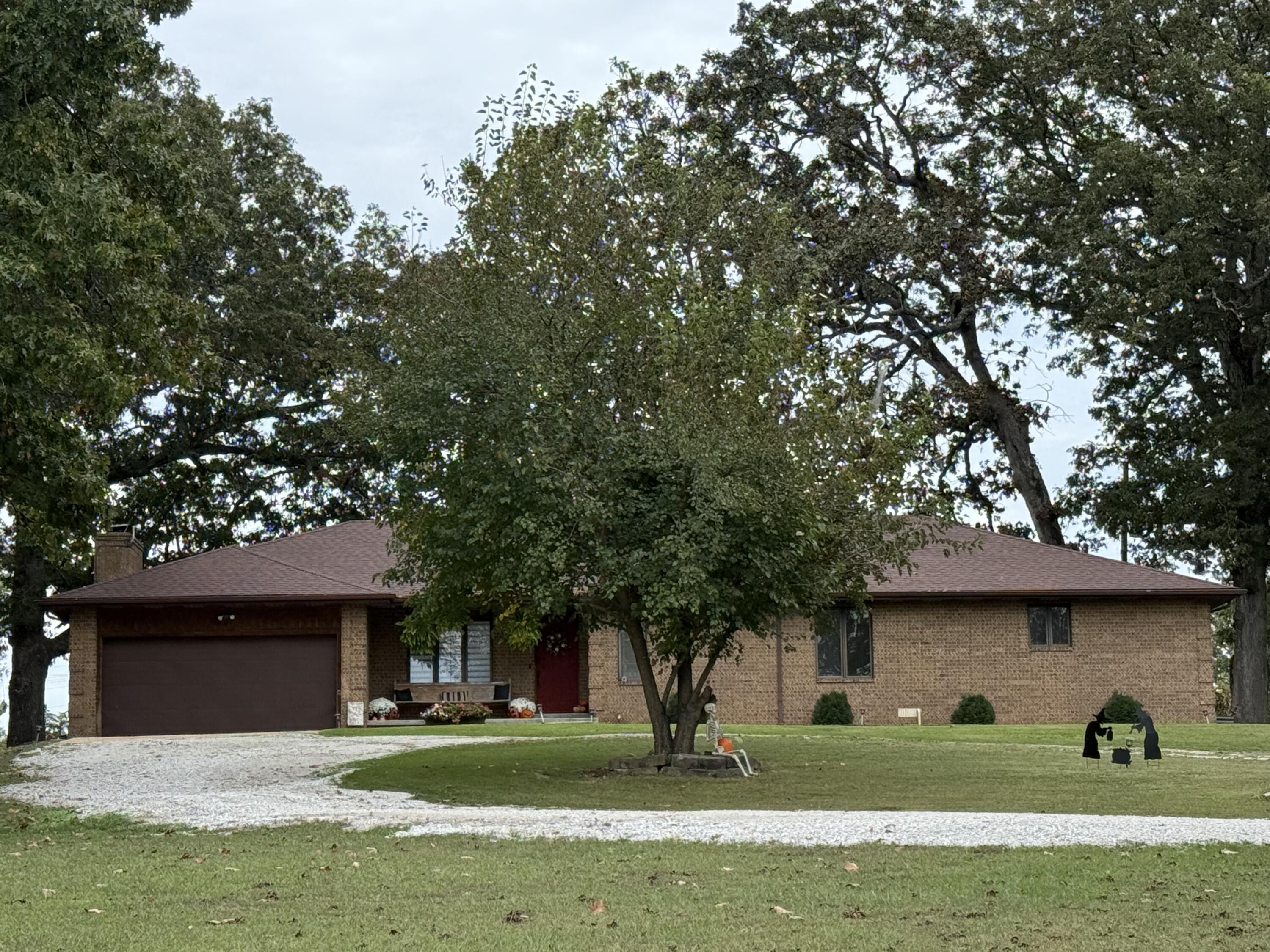 812 Highway 5 Property Photo 4