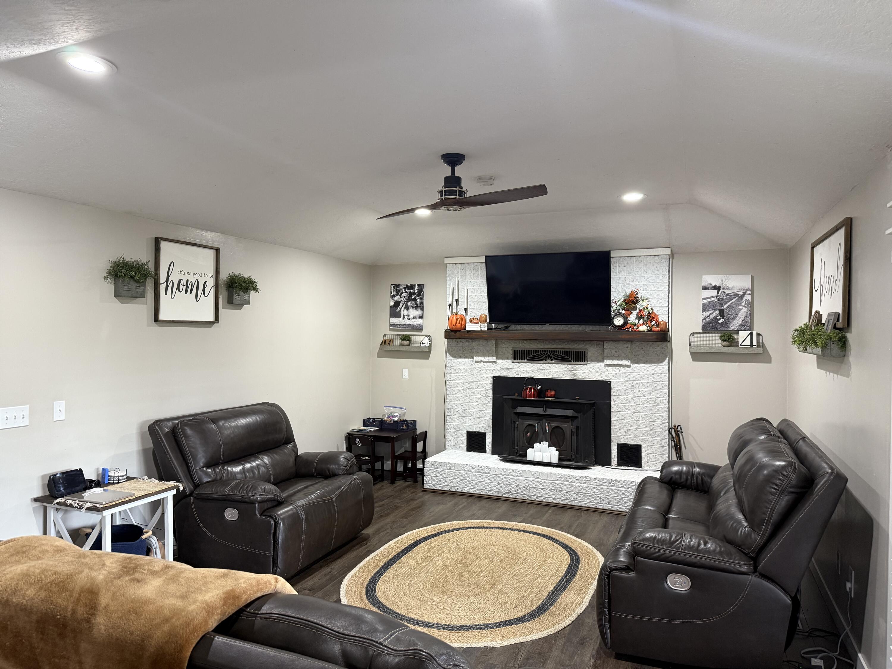 812 Highway 5 Property Photo 17