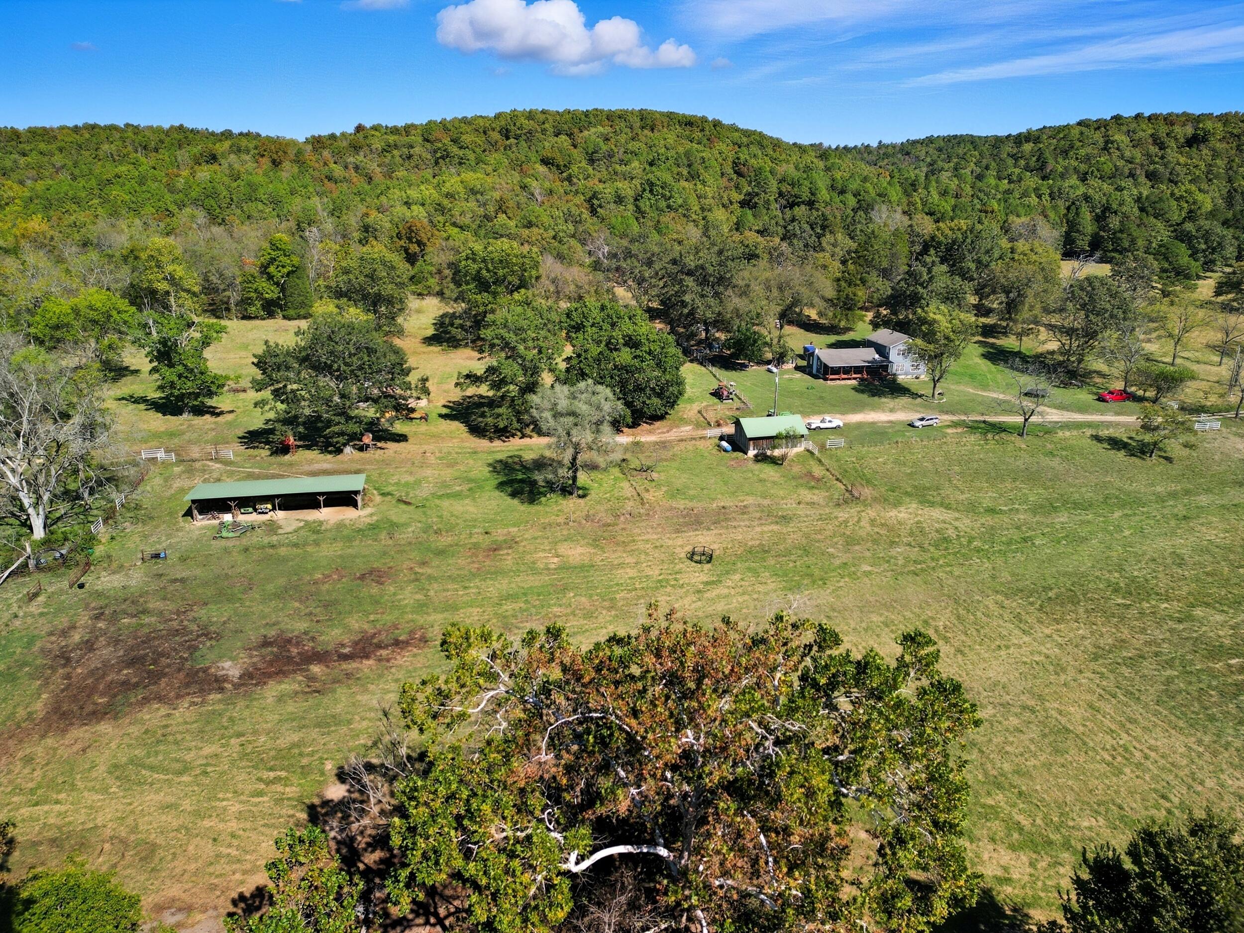 2755 County Road 422 Property Photo 2