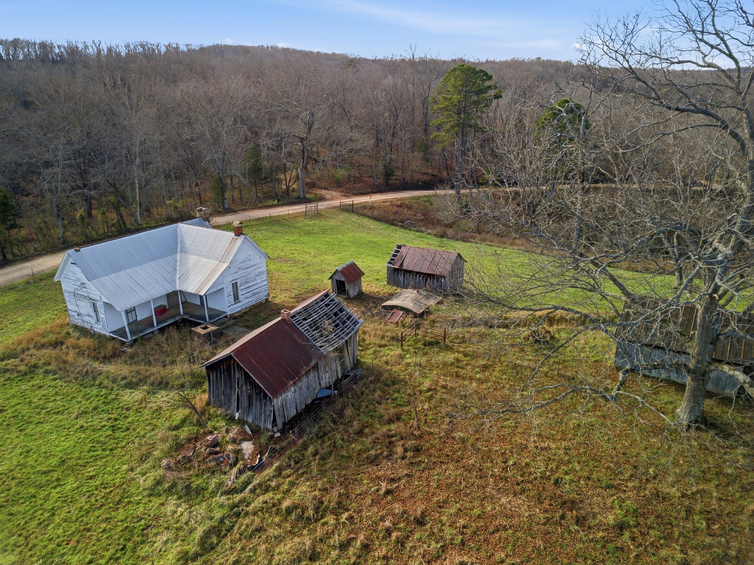 2755 County Road 422 Property Photo 51