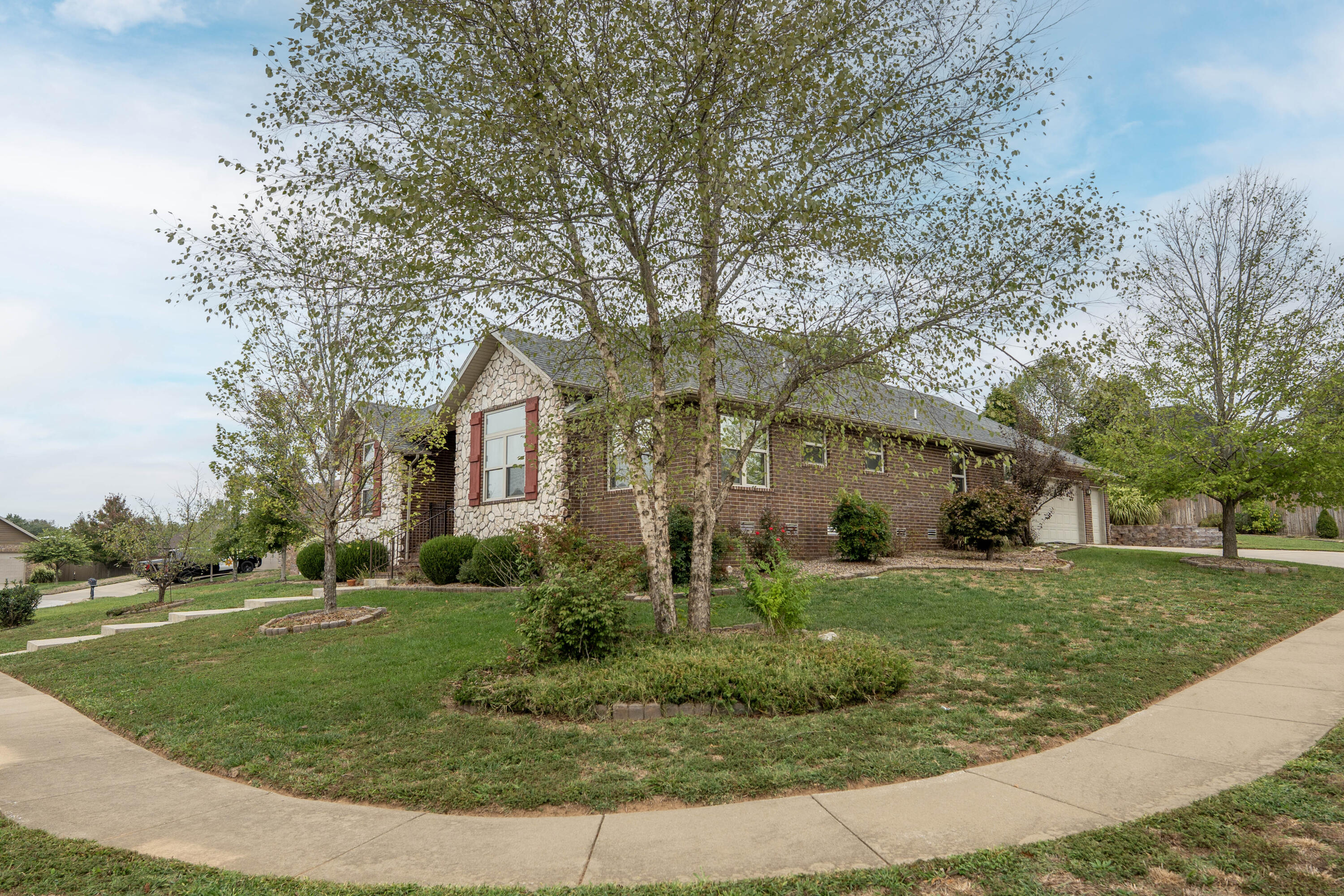 604 North Lincoln Court Property Photo 2