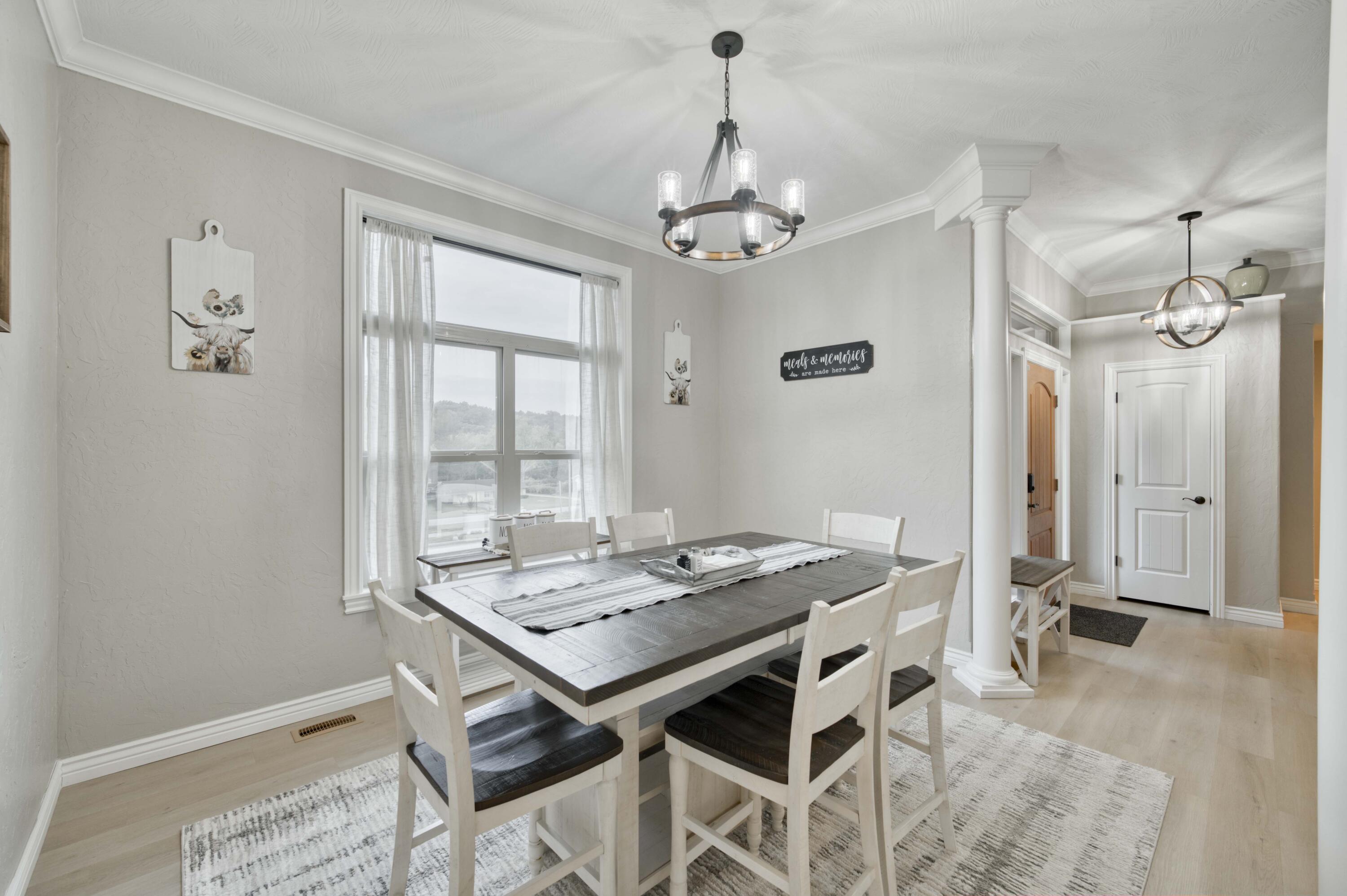 604 North Lincoln Court Property Photo 10