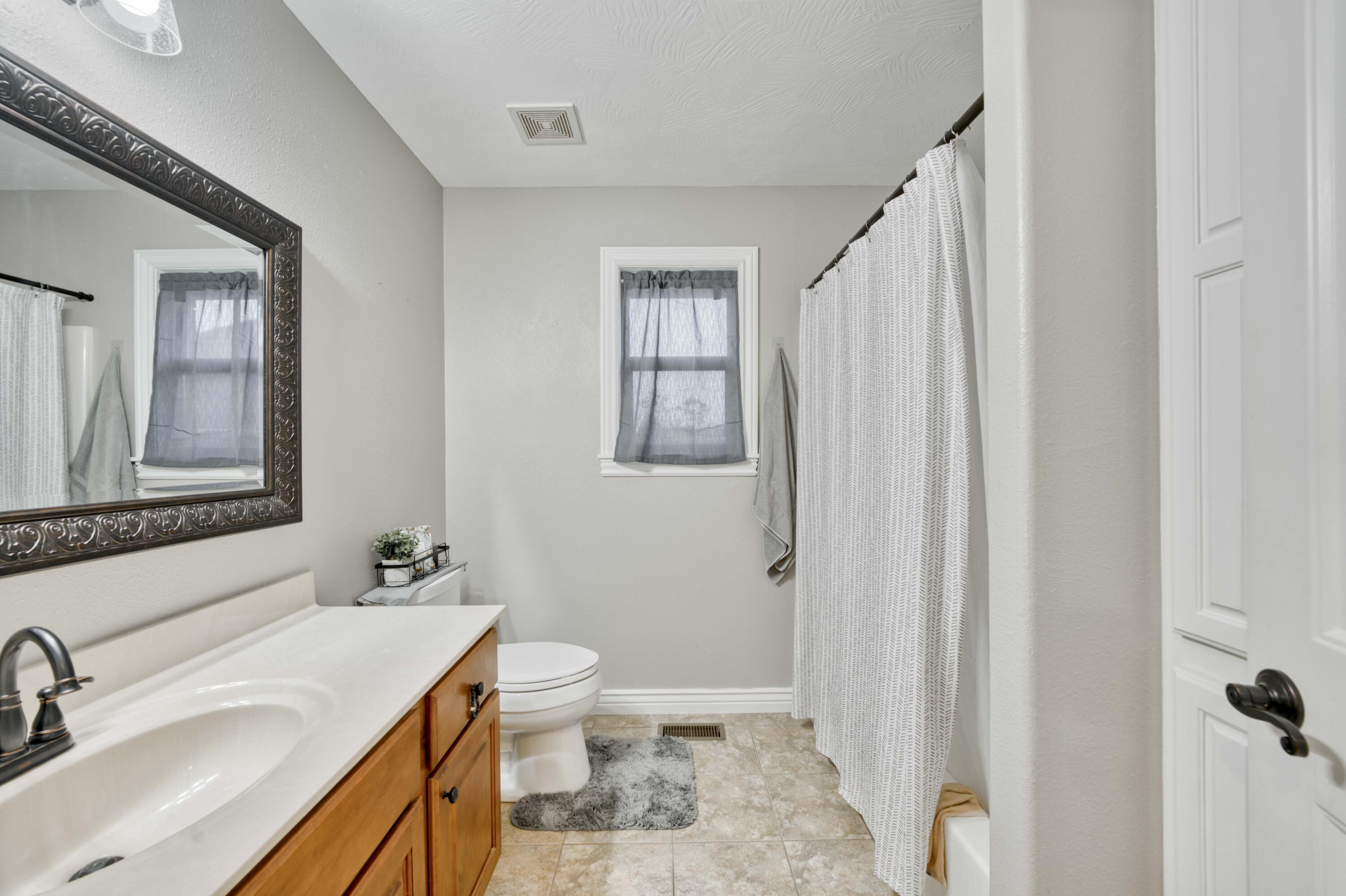 604 North Lincoln Court Property Photo 29