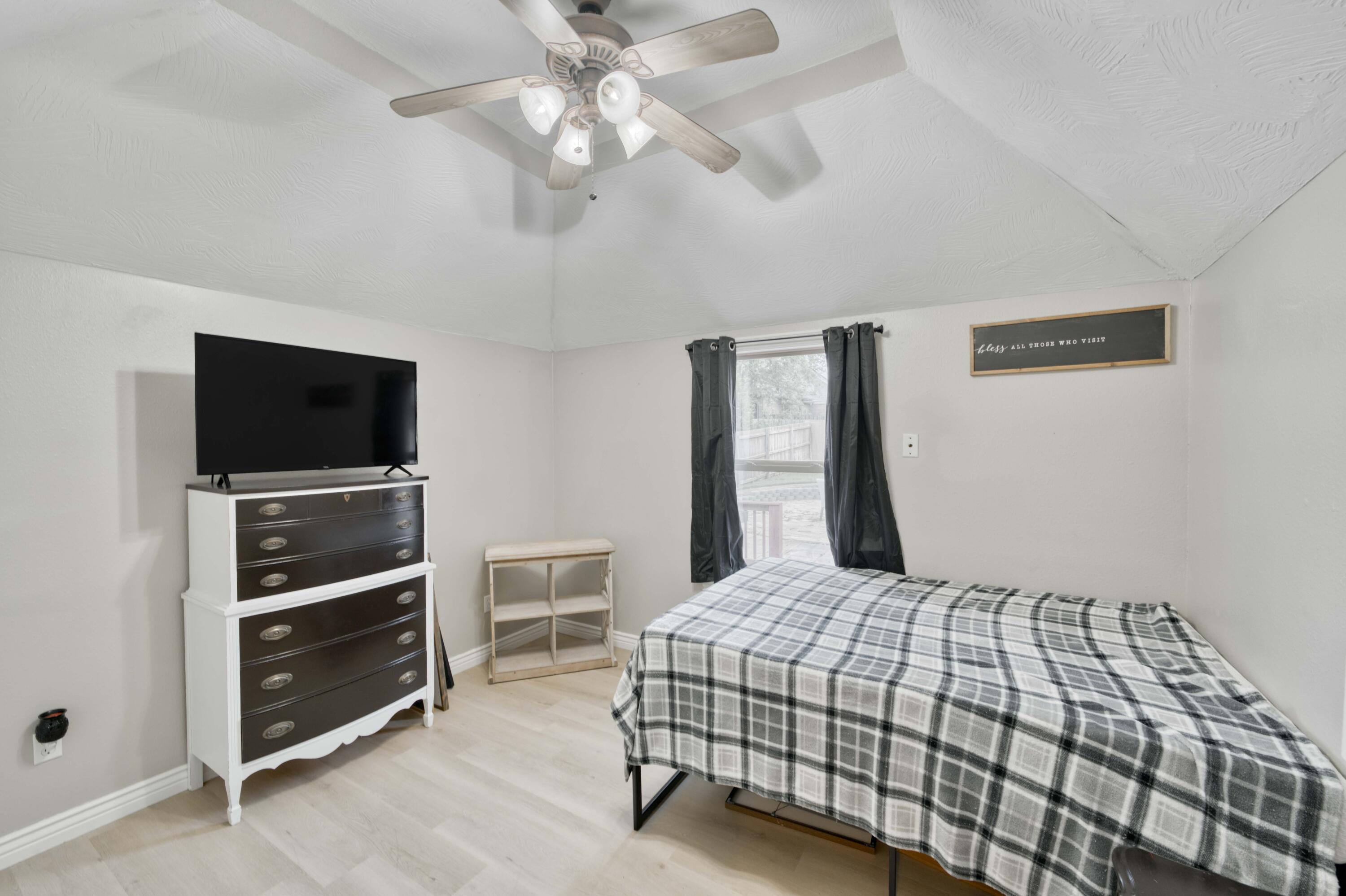 604 North Lincoln Court Property Photo 32