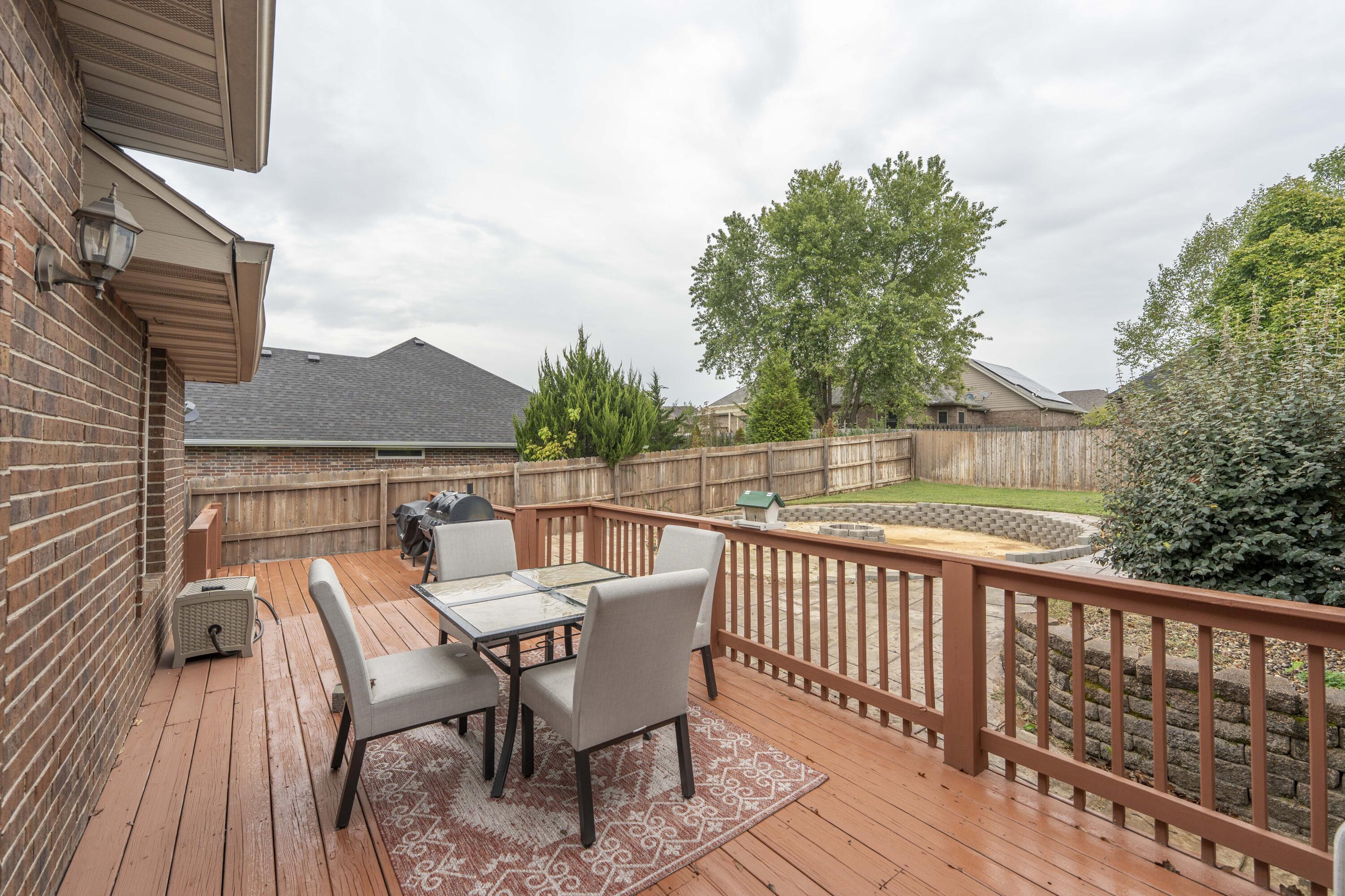 604 North Lincoln Court Property Photo 34