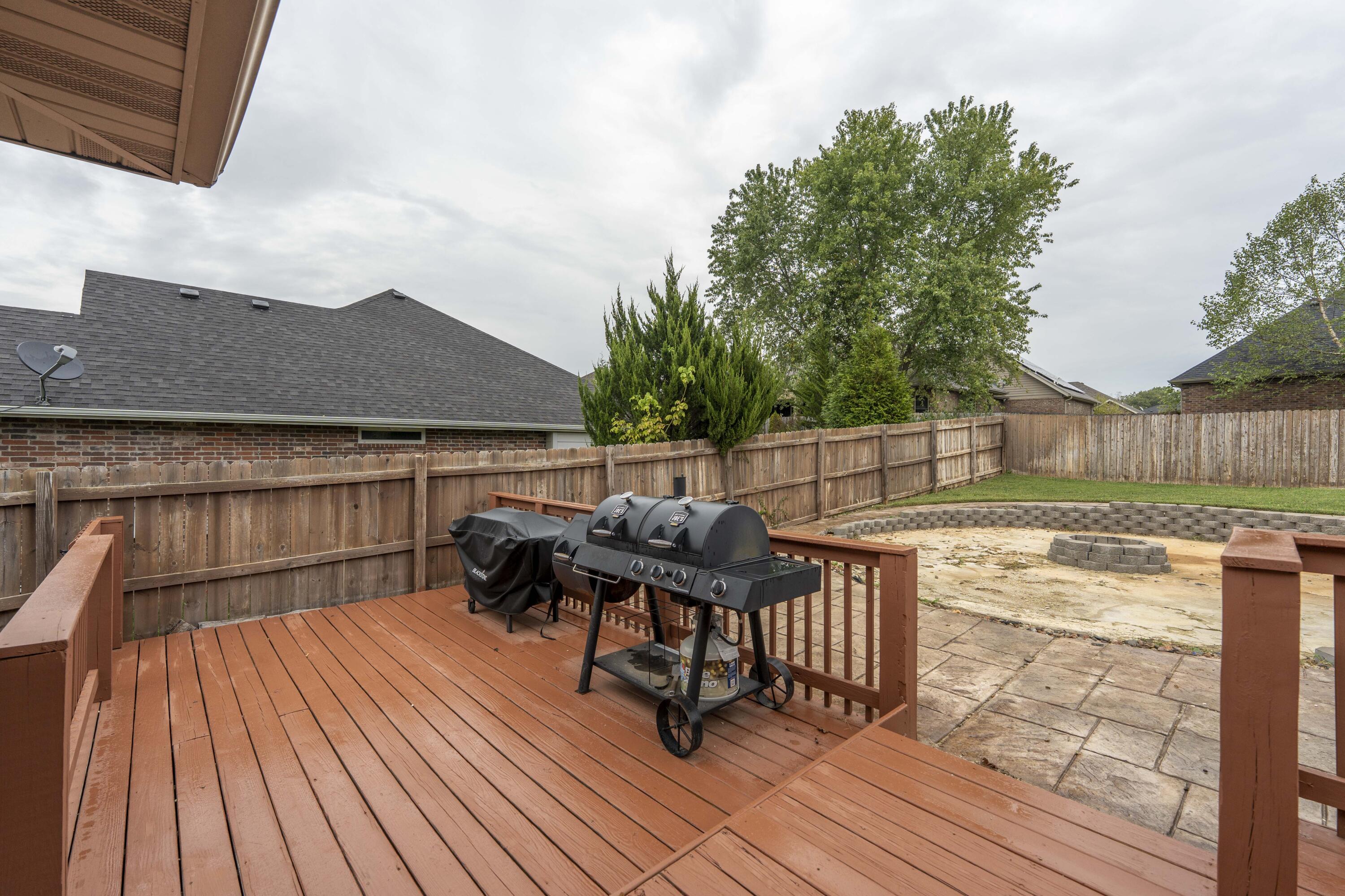 604 North Lincoln Court Property Photo 36