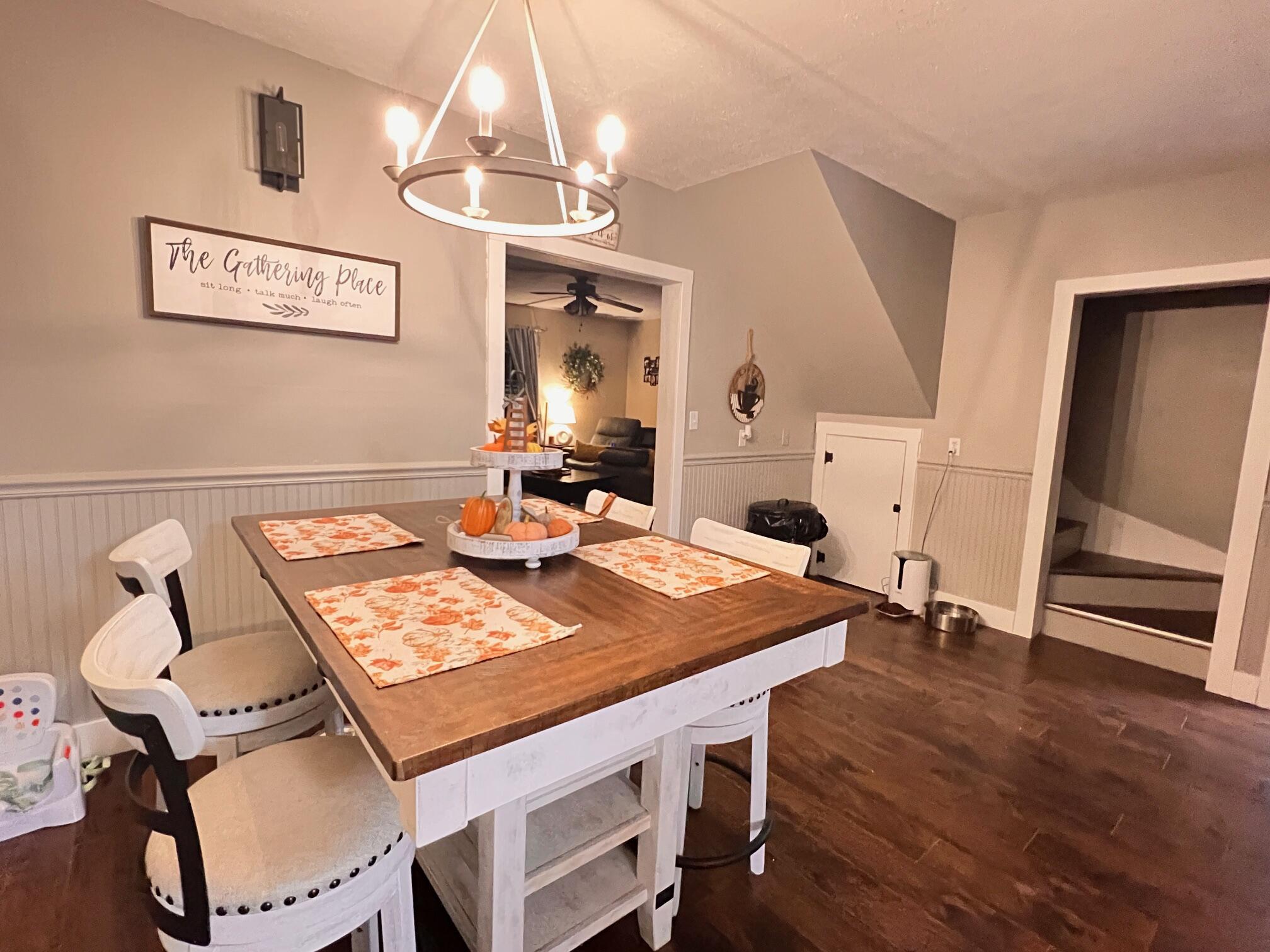 115 West 2nd Street Property Photo 8