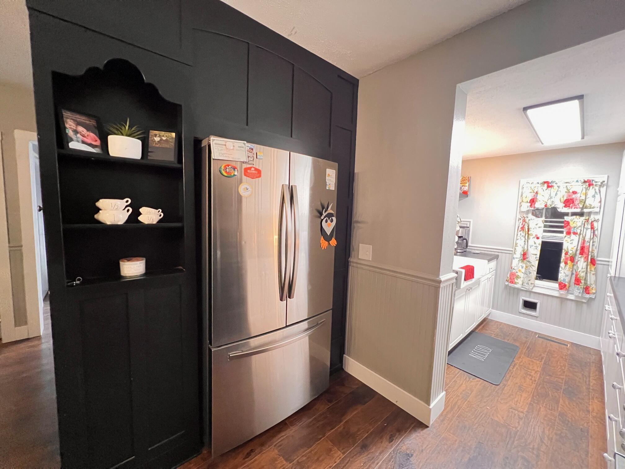 115 West 2nd Street Property Photo 11