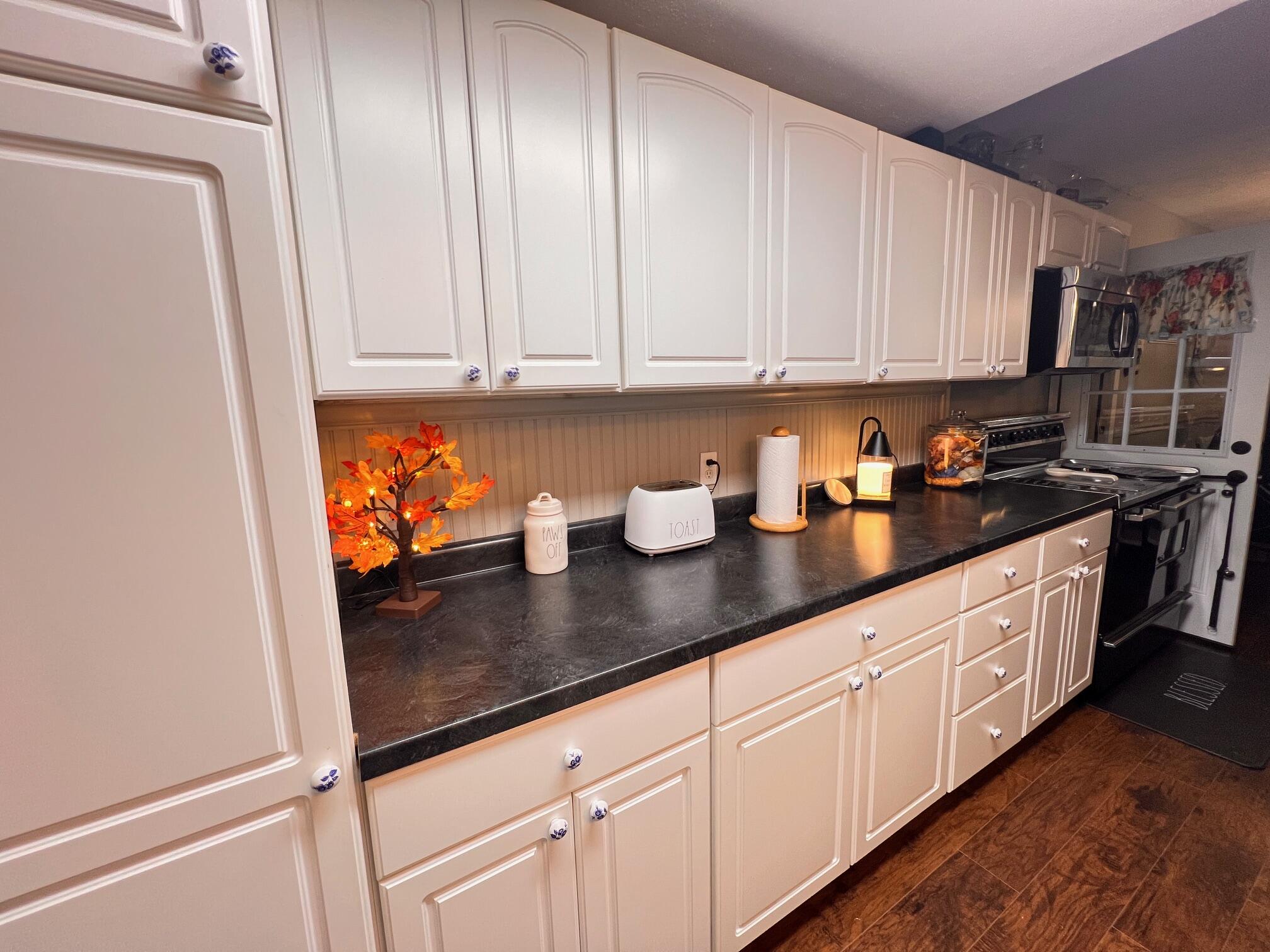 115 West 2nd Street Property Photo 12