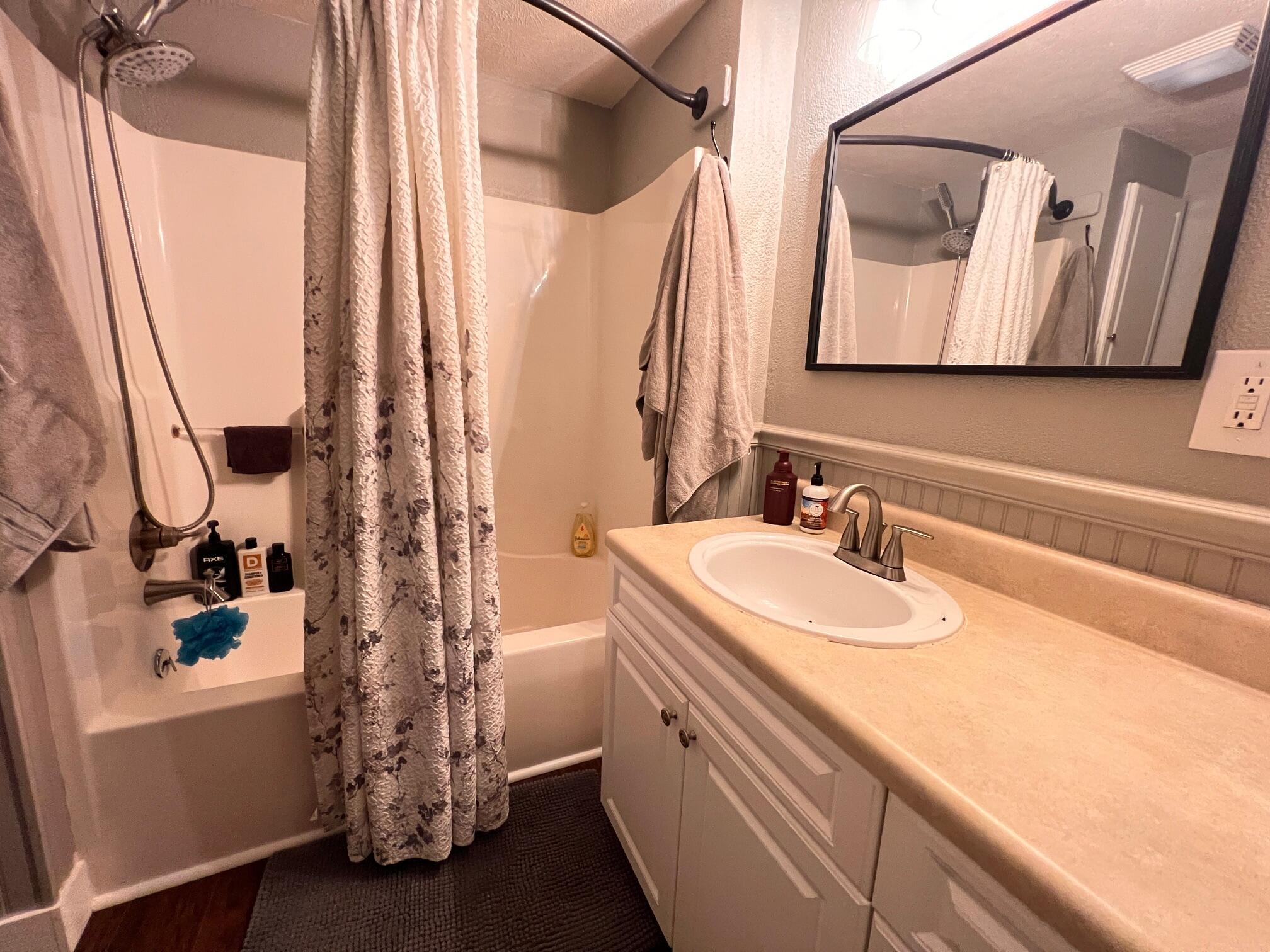 115 West 2nd Street Property Photo 15