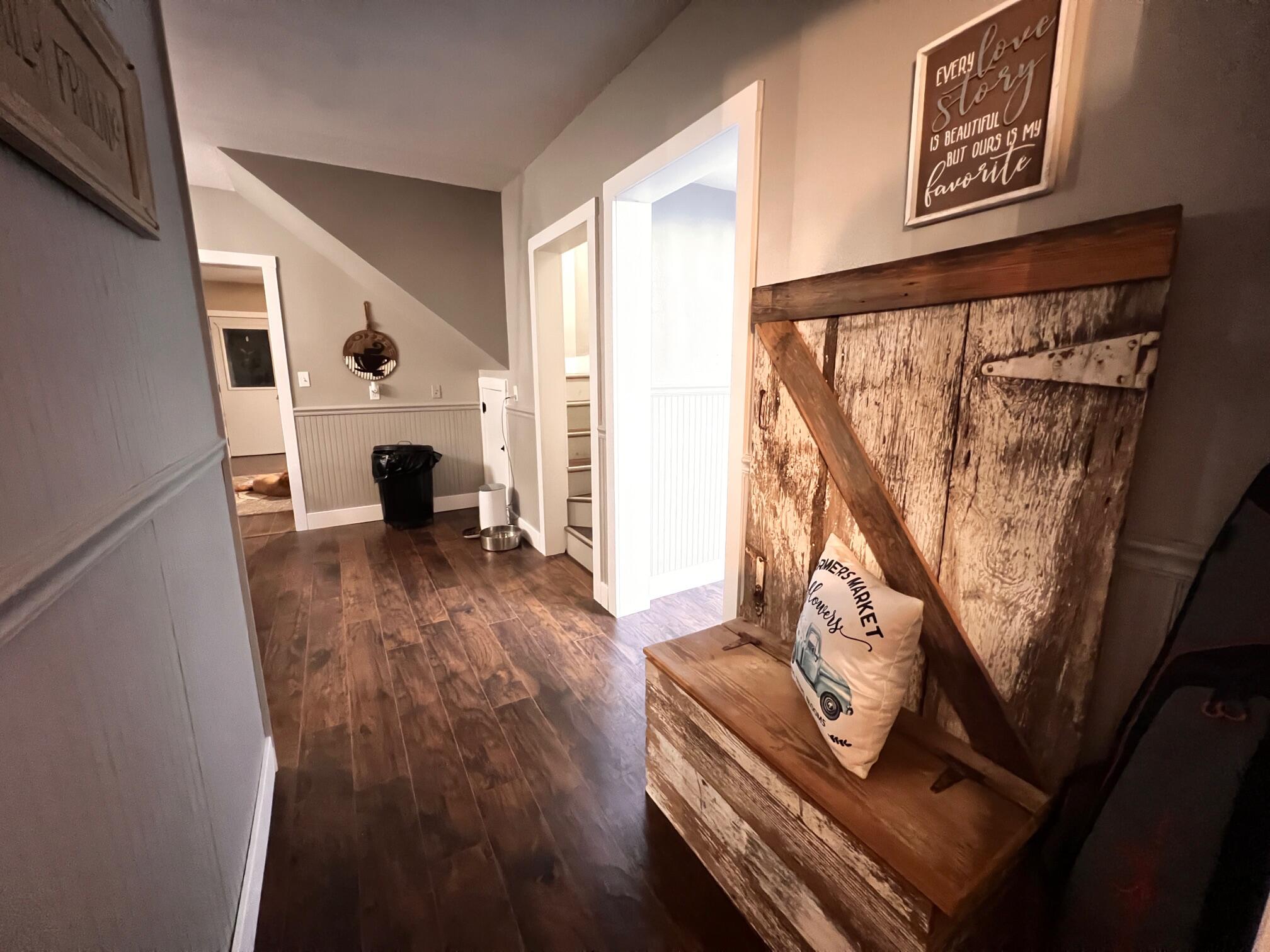 115 West 2nd Street Property Photo 16