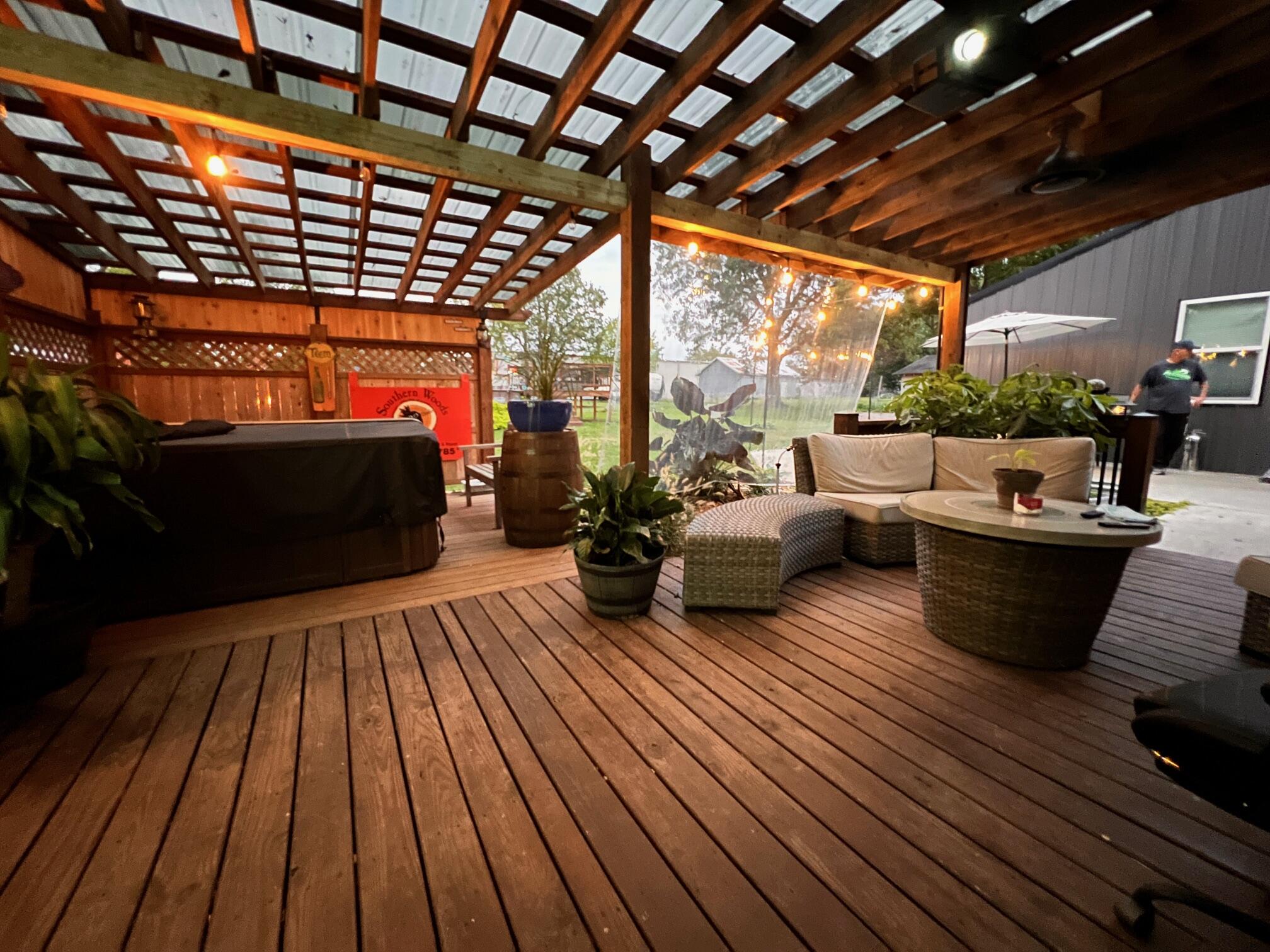 115 West 2nd Street Property Photo 36