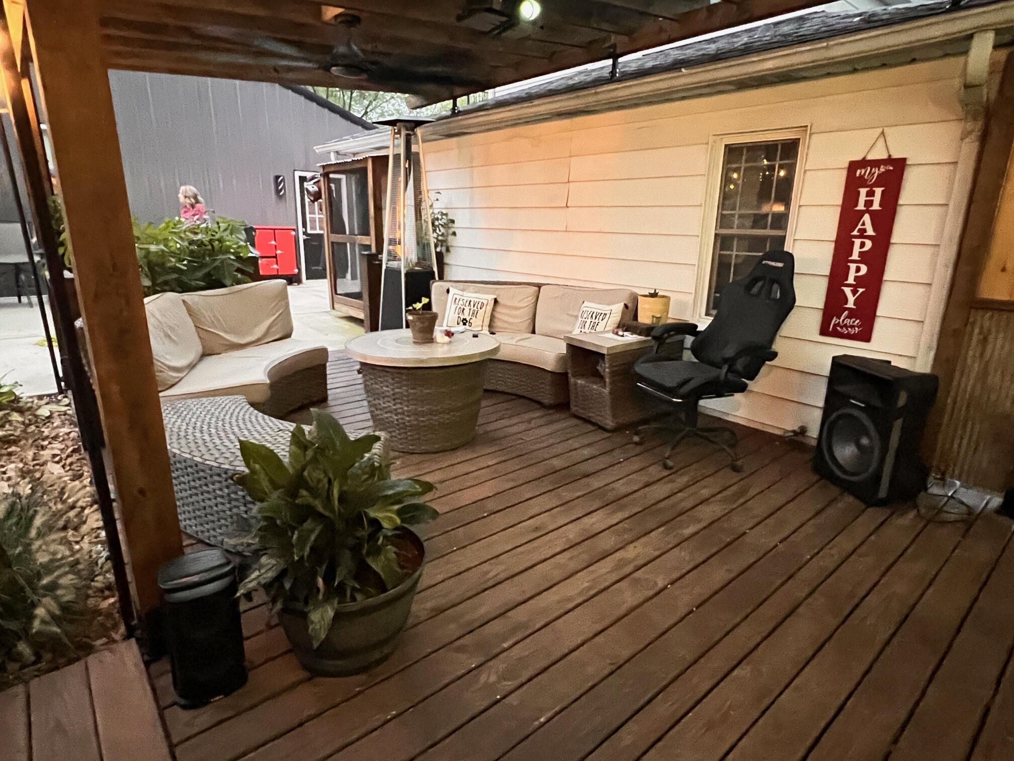 115 West 2nd Street Property Photo 37