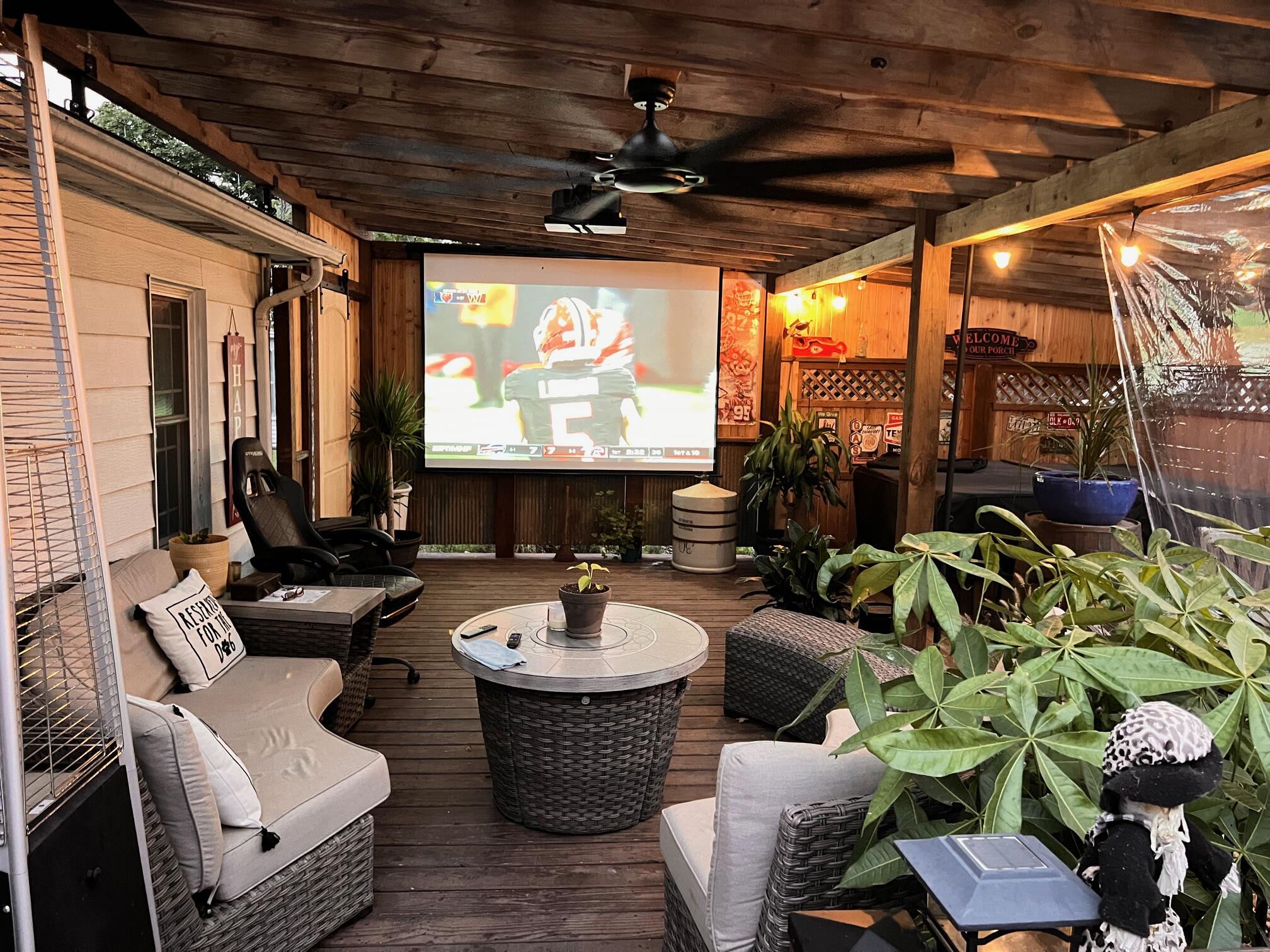 115 West 2nd Street Property Photo 39