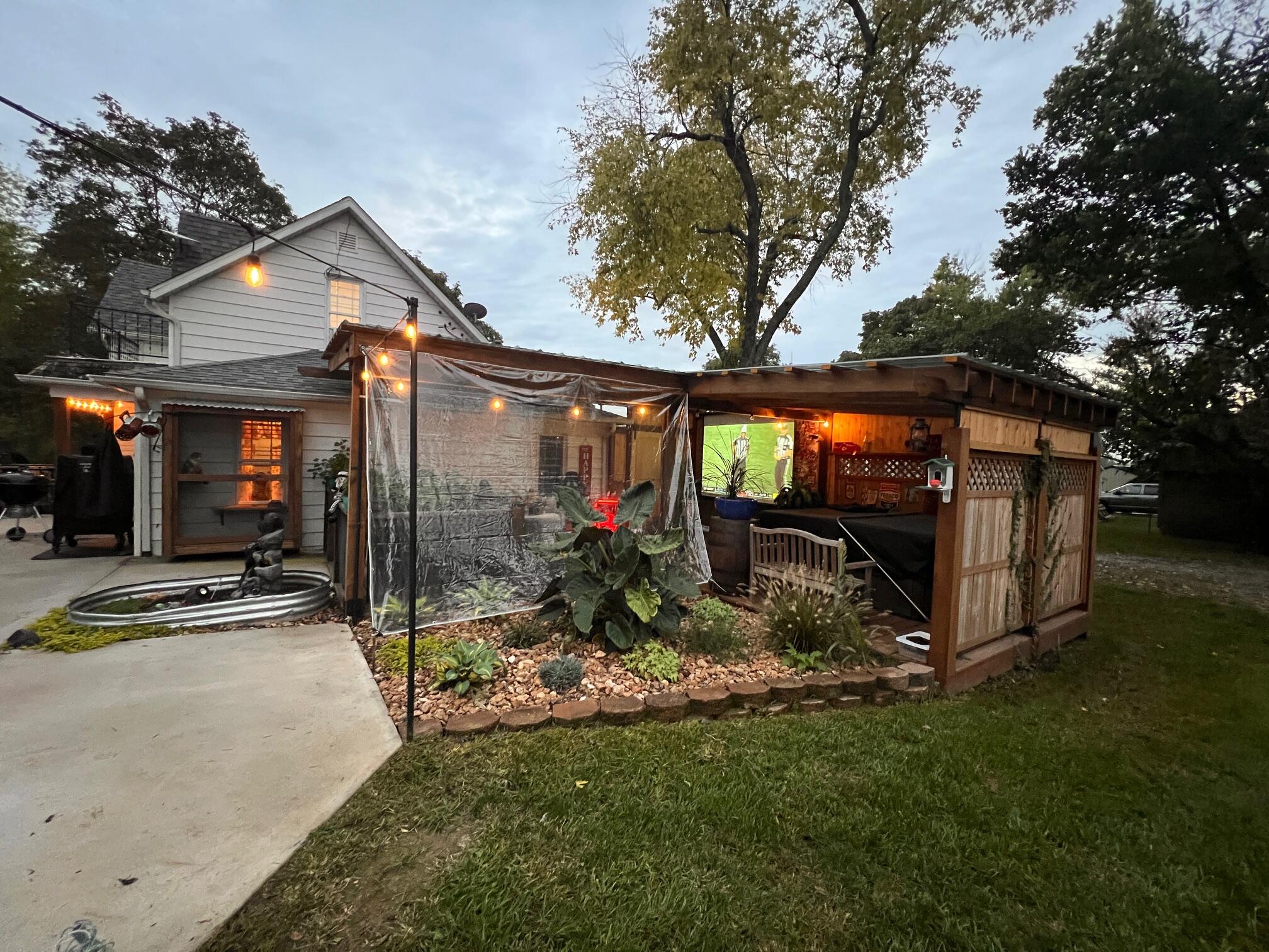 115 West 2nd Street Property Photo 45