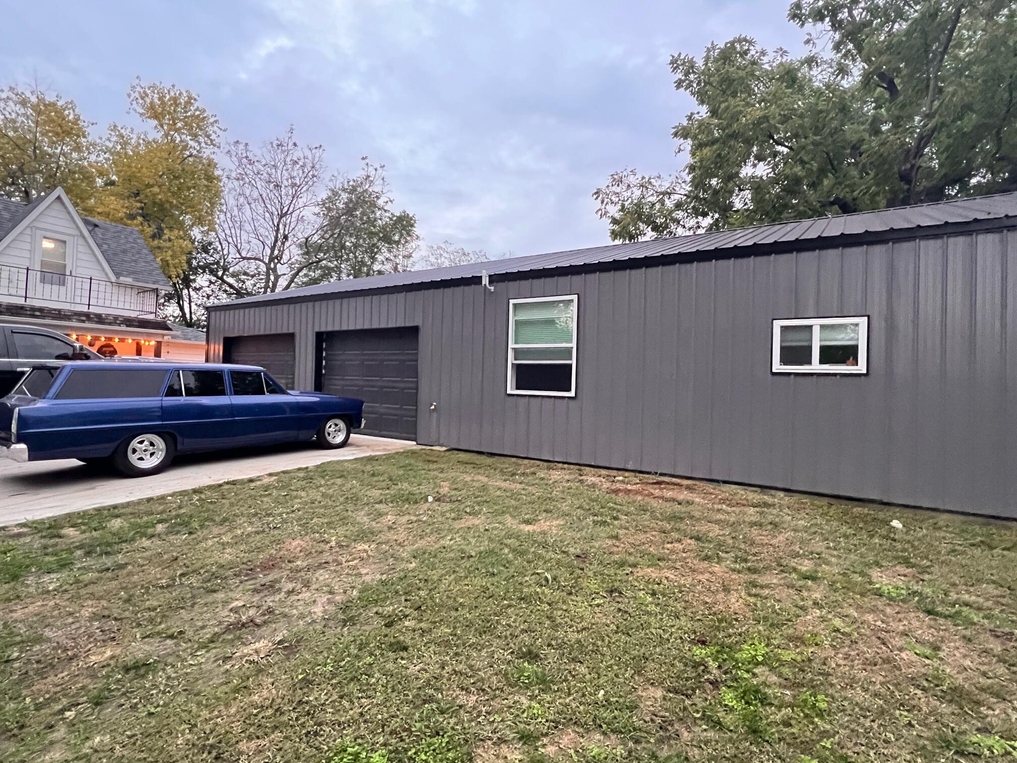 115 West 2nd Street Property Photo 54