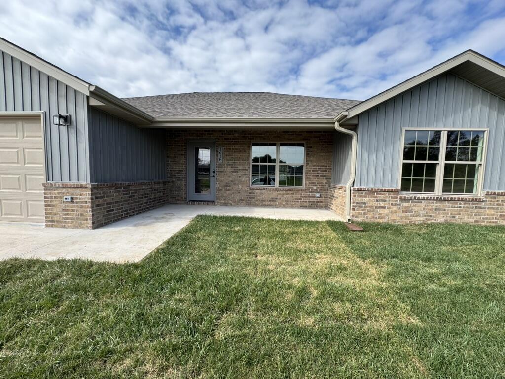 1618 Ridgemont Avenue Property Photo 2