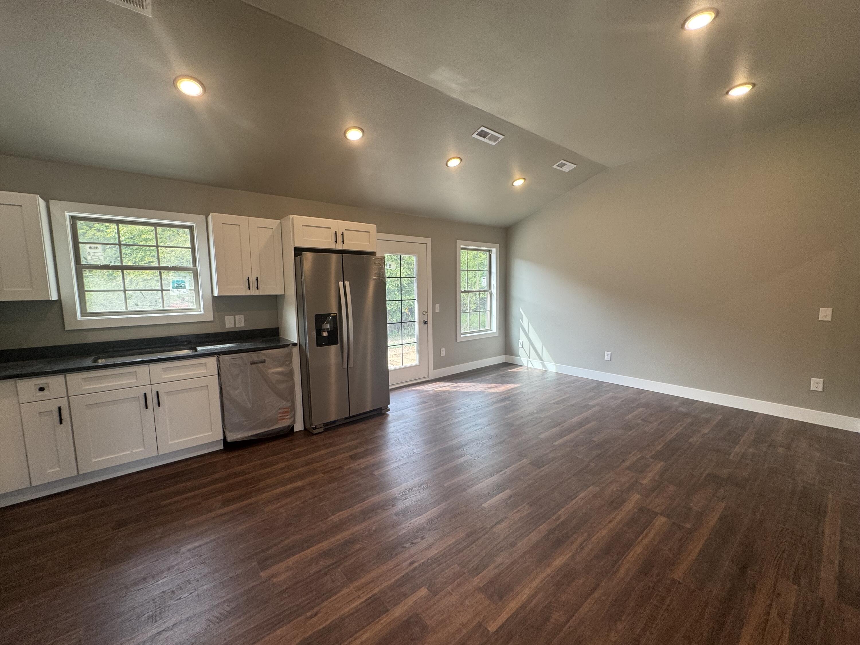 1618 Ridgemont Avenue Property Photo 6