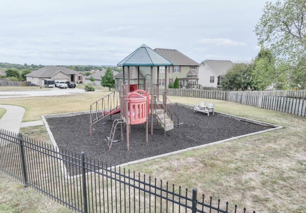 2141 North Jamestown Street Property Photo 23