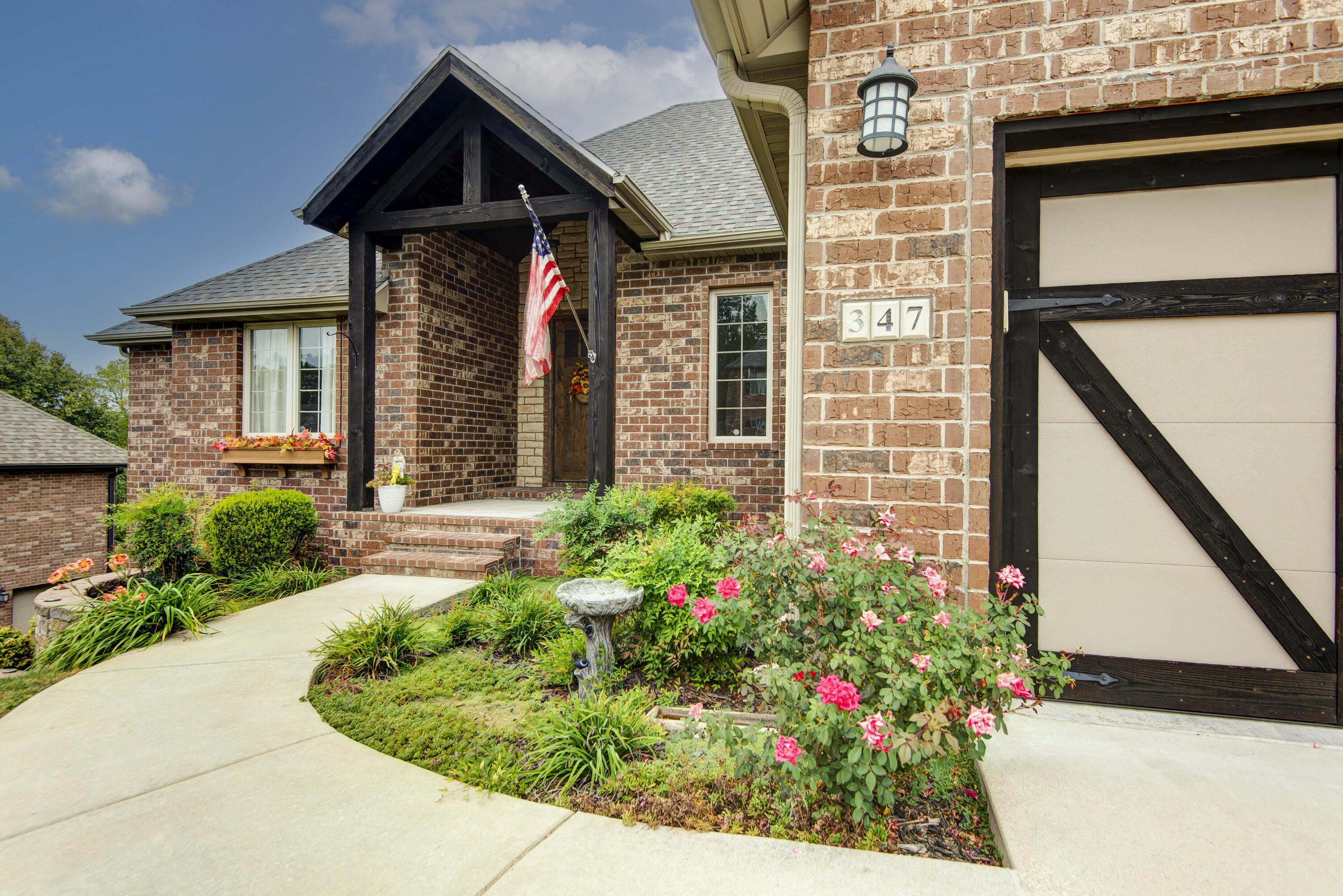 347 West Monarchwood Drive Property Photo 3