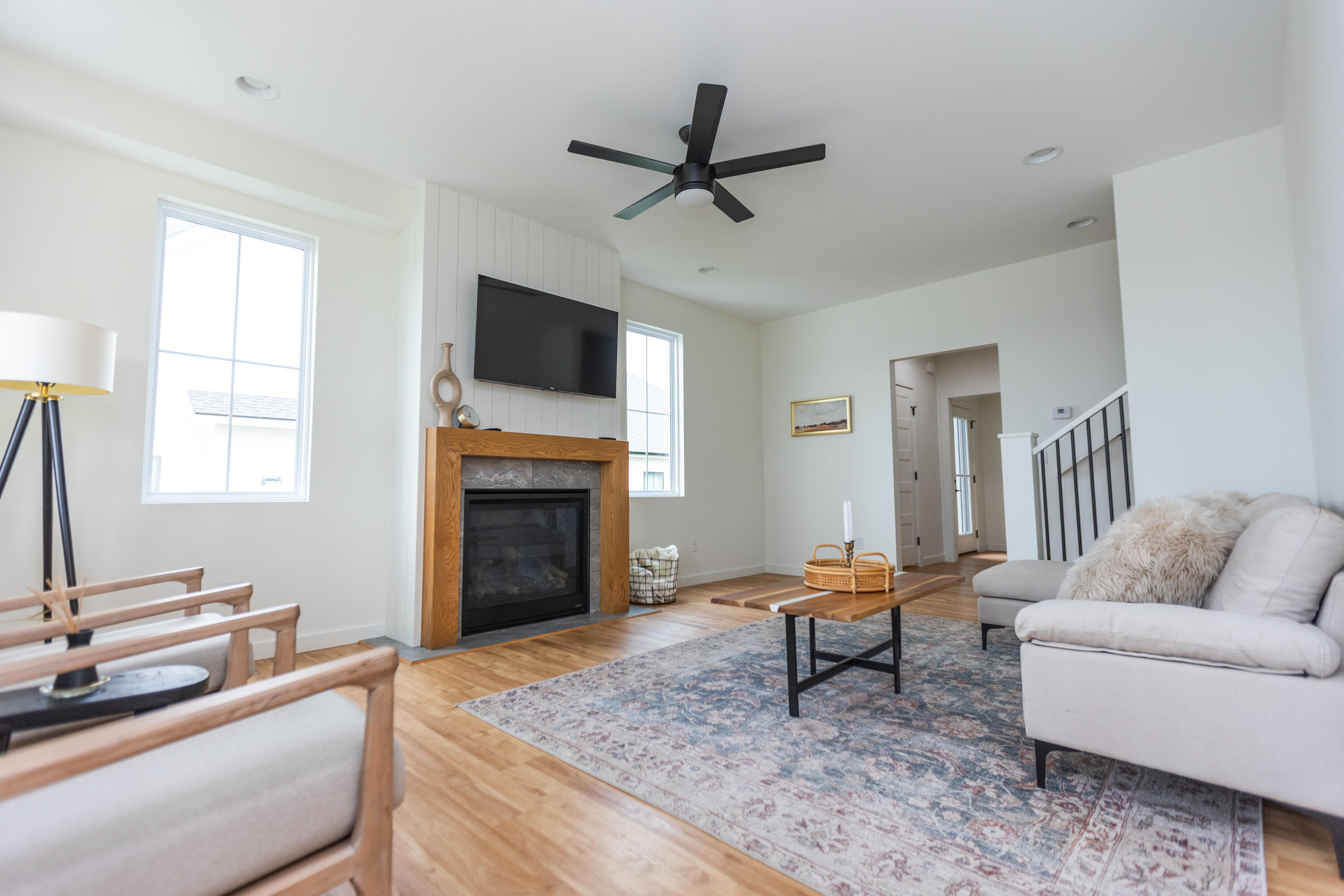 892 East Valley Trail Drive Property Photo 4