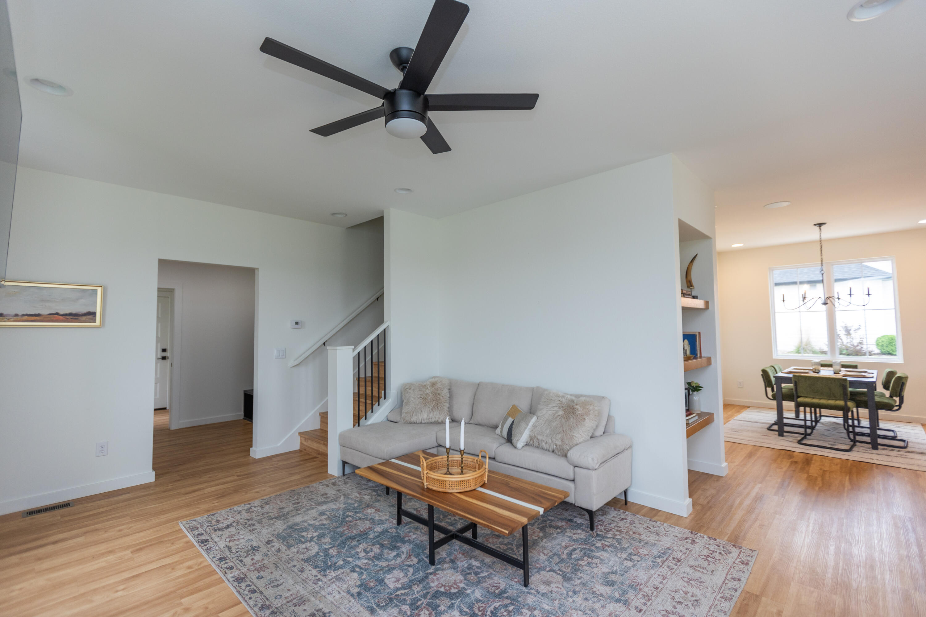 892 East Valley Trail Drive Property Photo 6