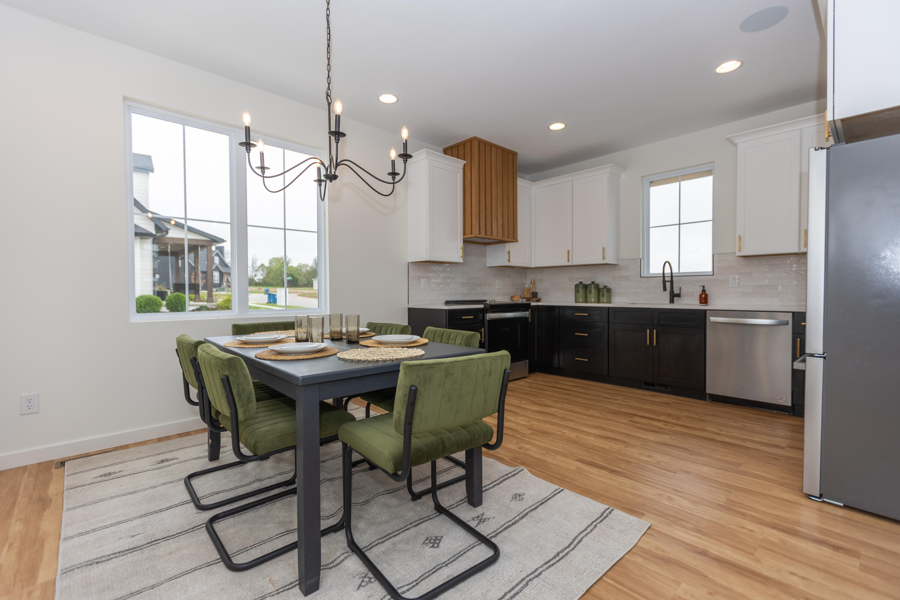 892 East Valley Trail Drive Property Photo 15