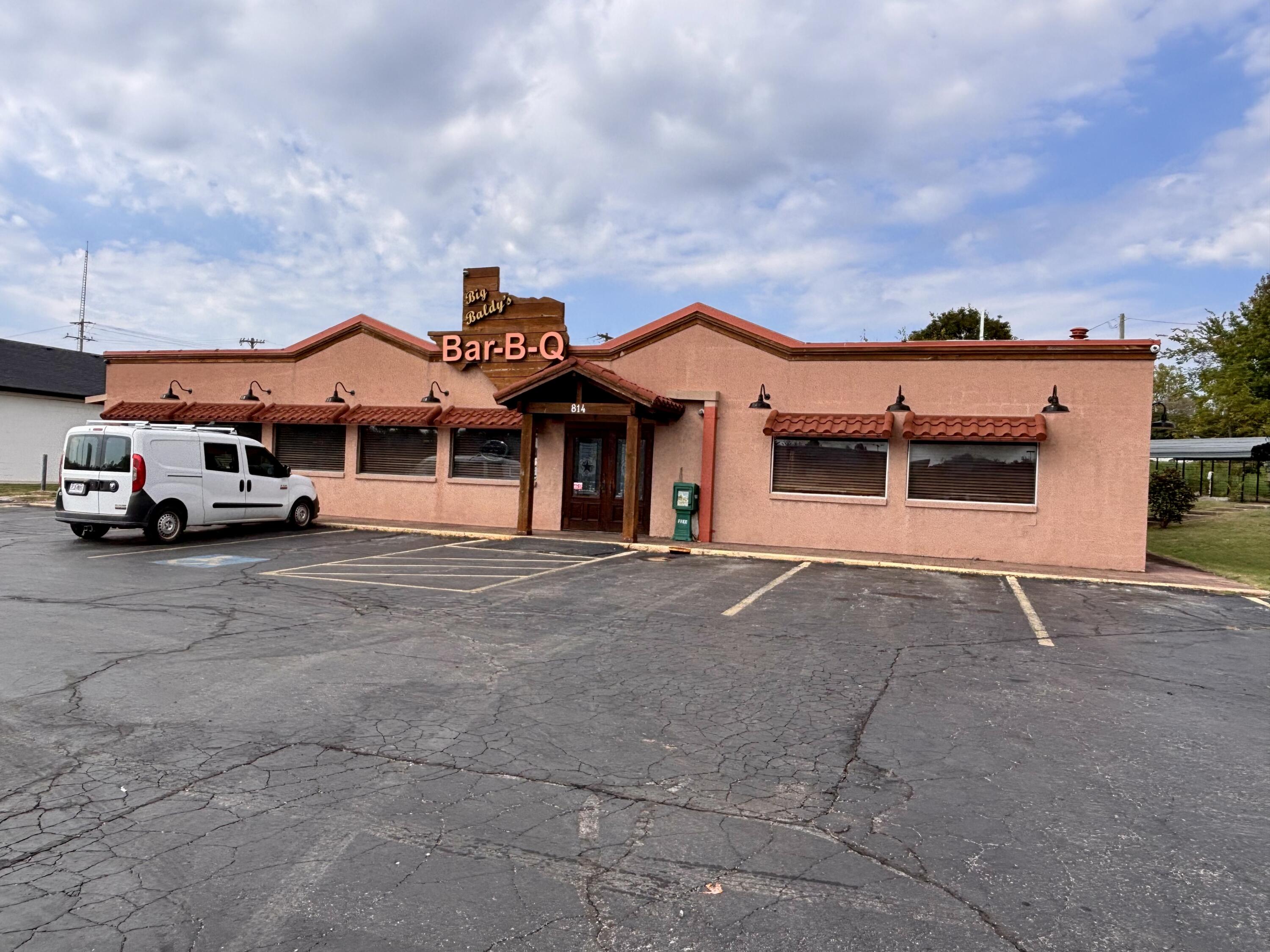 814 East Us Highway 60 Property Photo 18