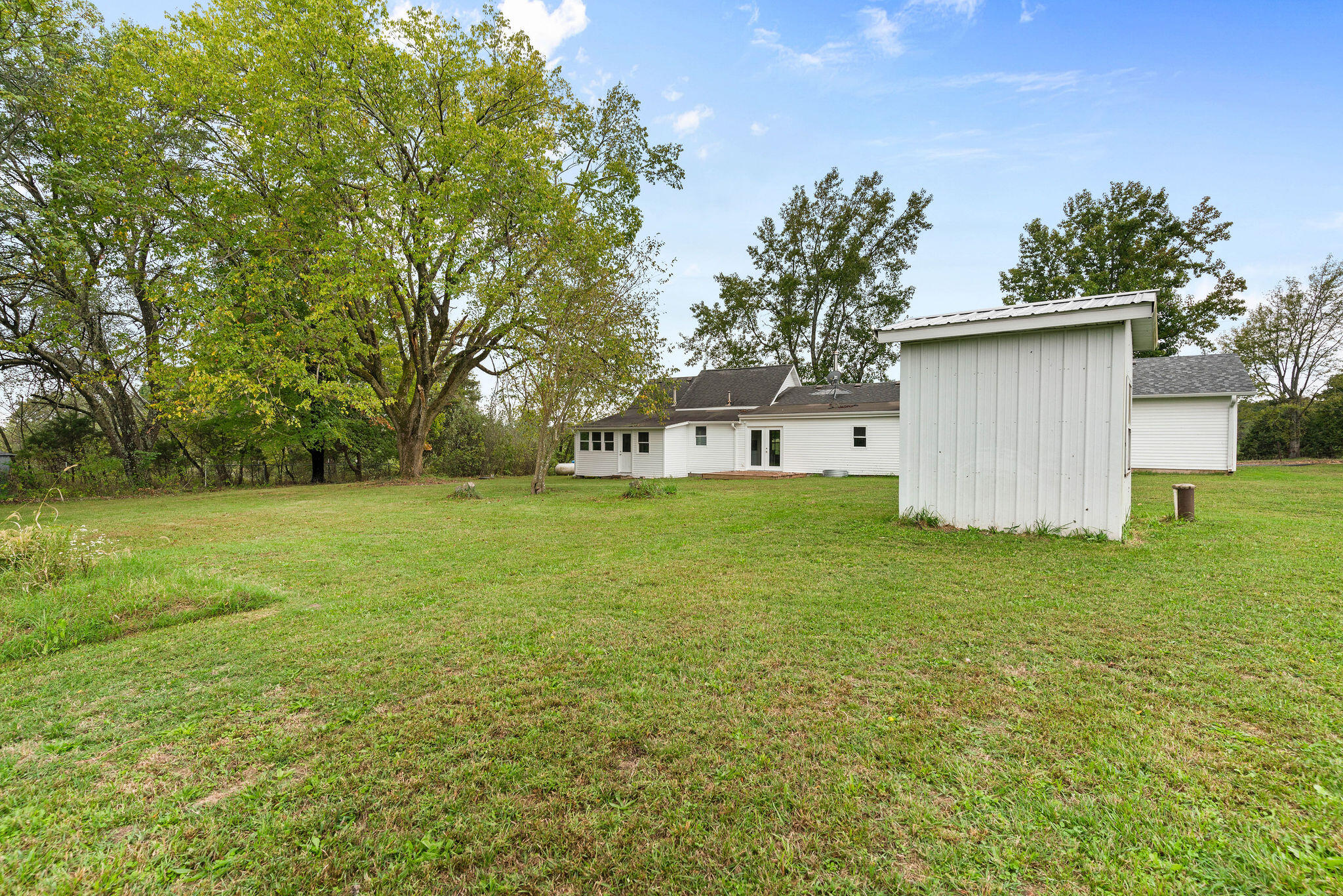 7308 North Farm Road 203 Property Photo 37