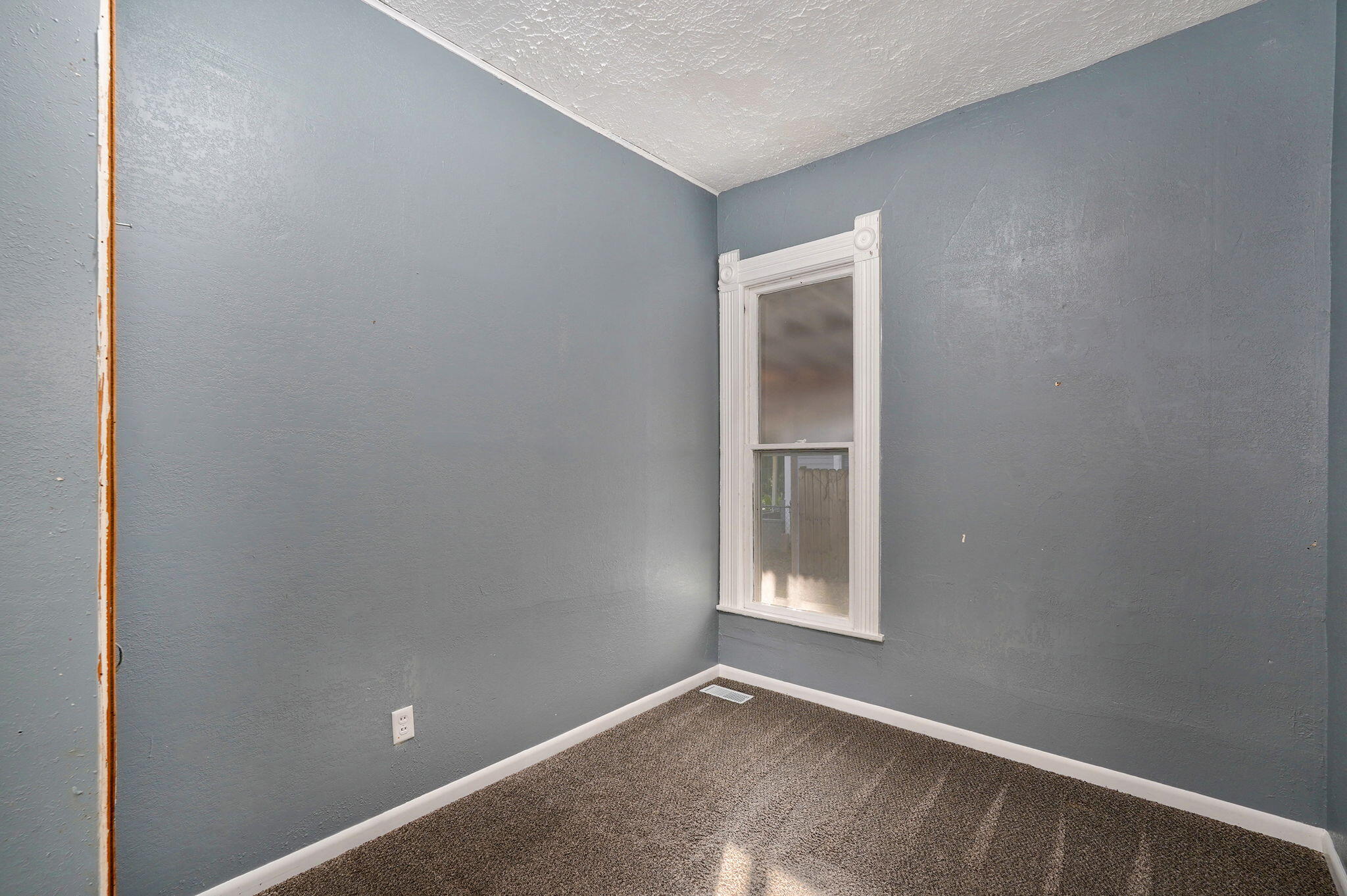 921 West Monroe Terrace Property Photo 14