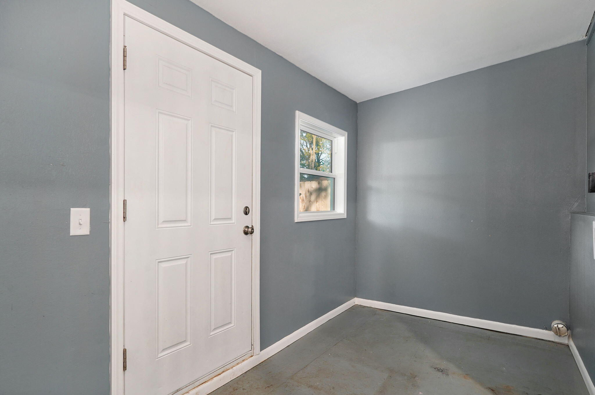 921 West Monroe Terrace Property Photo 17