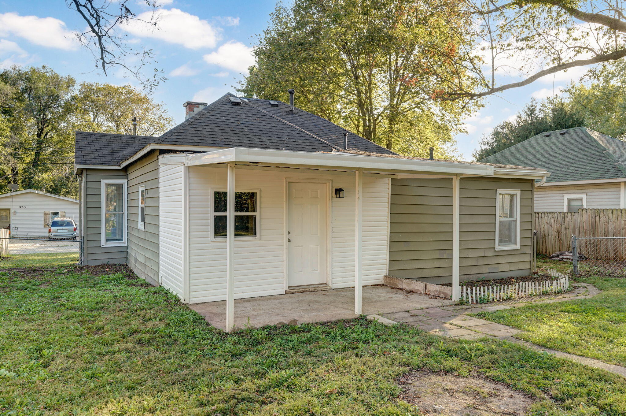 921 West Monroe Terrace Property Photo 20