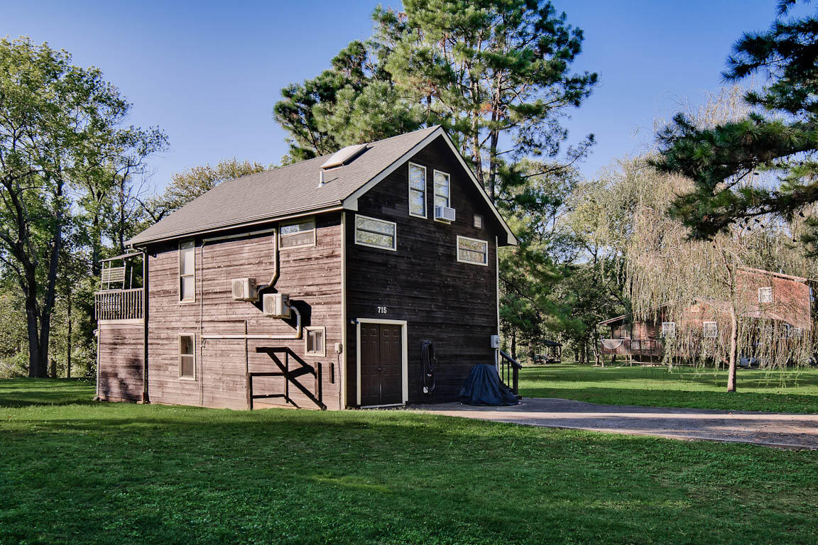 715 Easy Street Property Photo 1